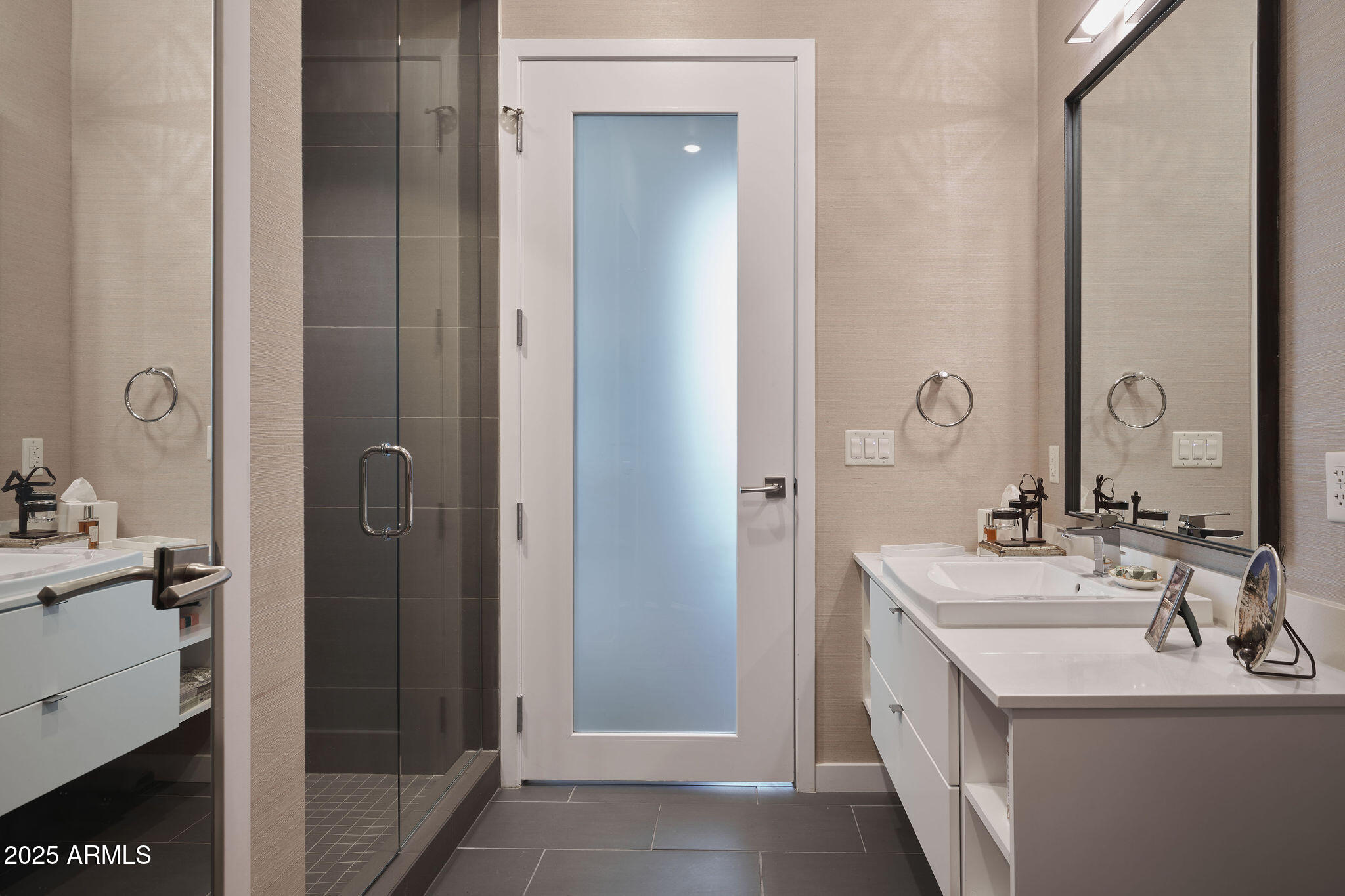 200 W PORTLAND Street, 1320