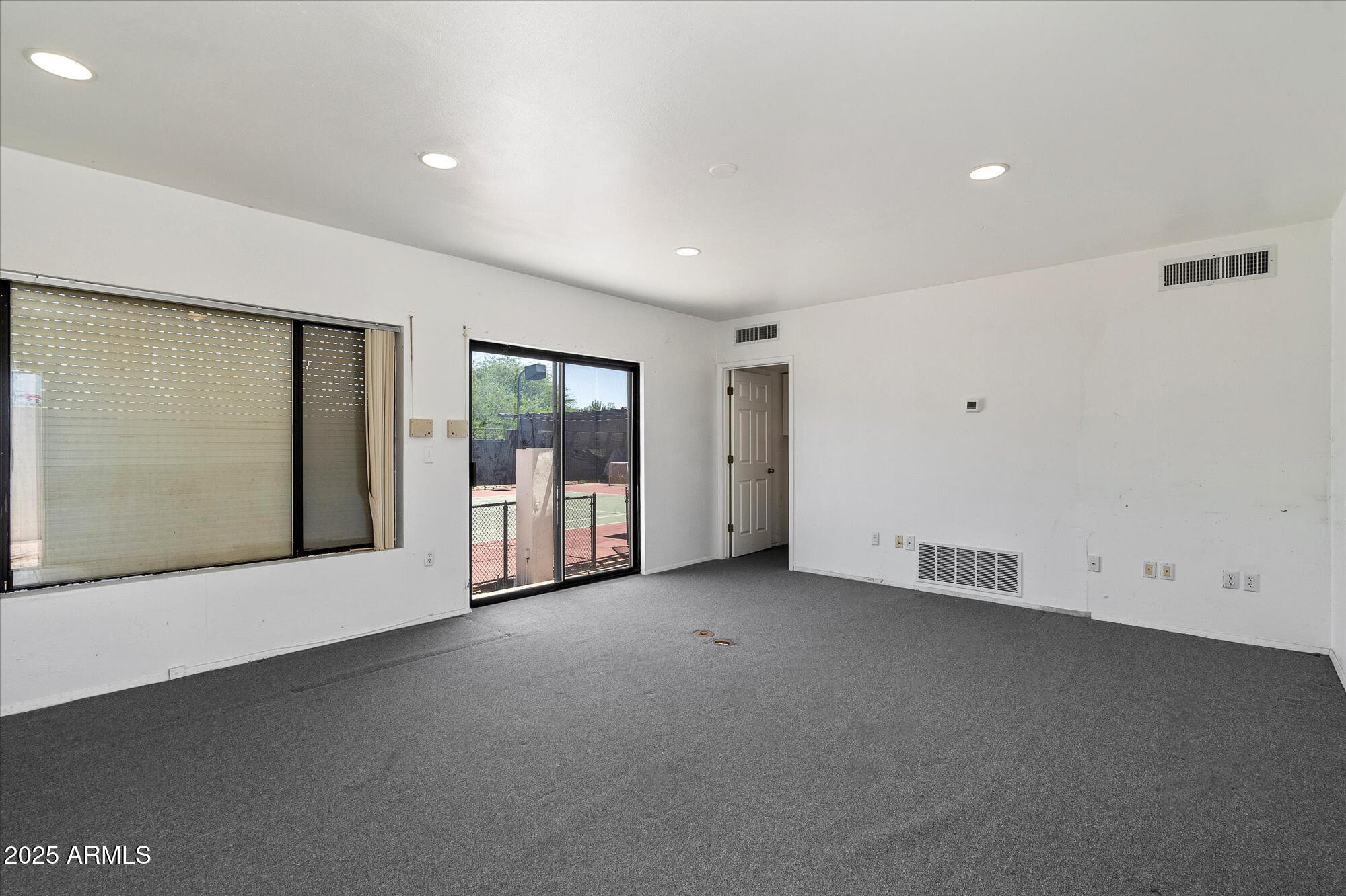 6700 E SOLANO Drive