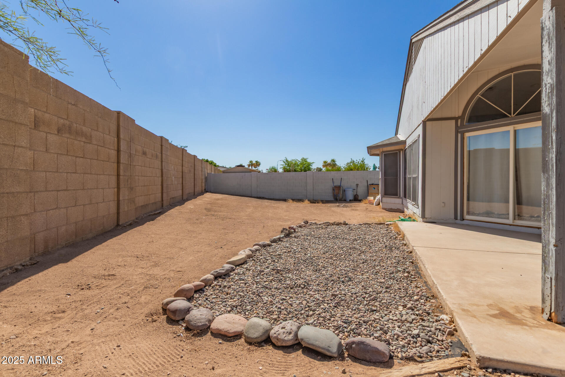 1145 W CARSON Drive