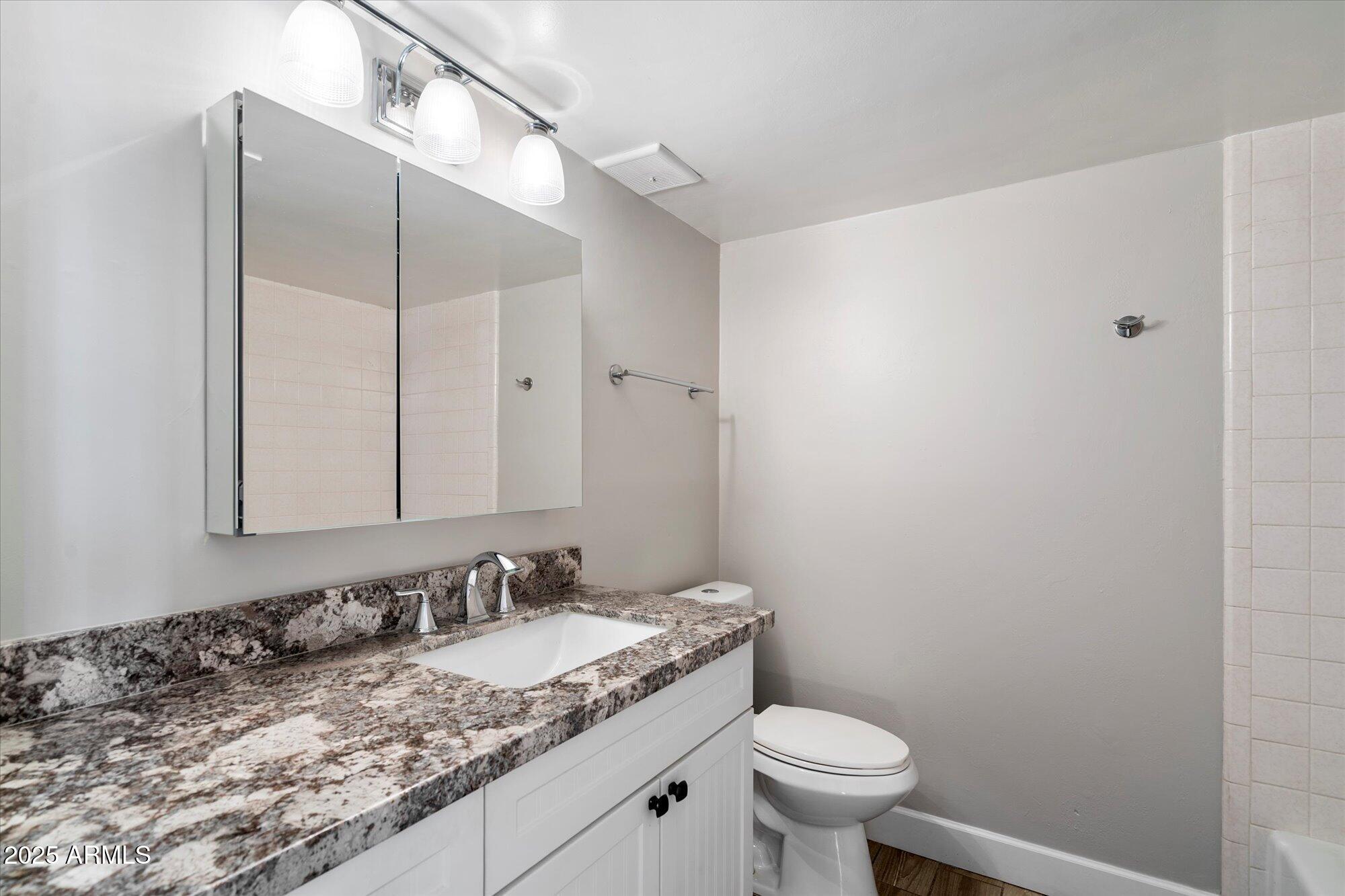 7840 N 7TH Street, 1