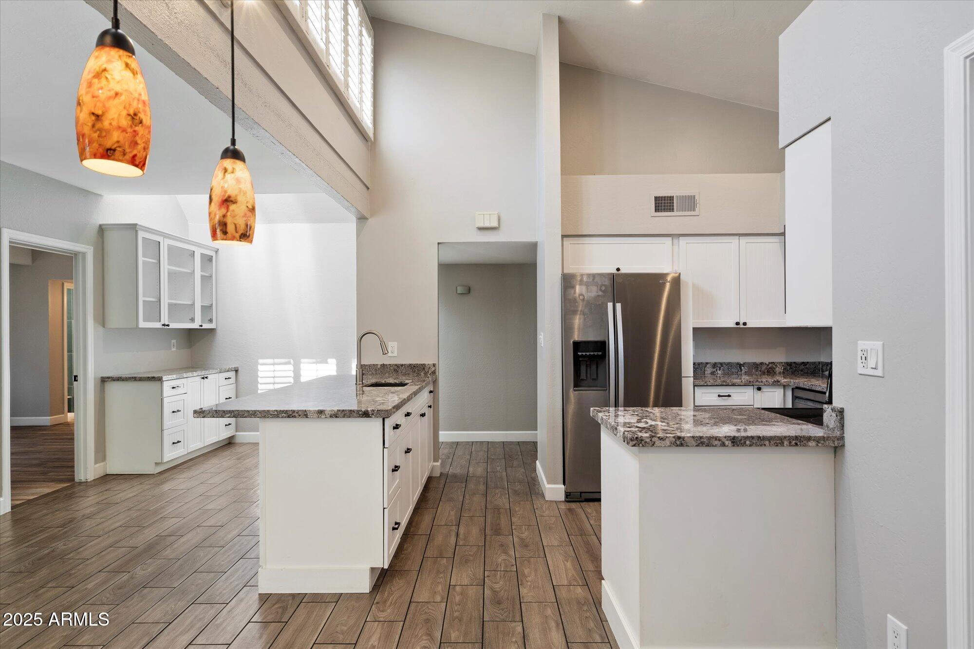 7840 N 7TH Street, 1