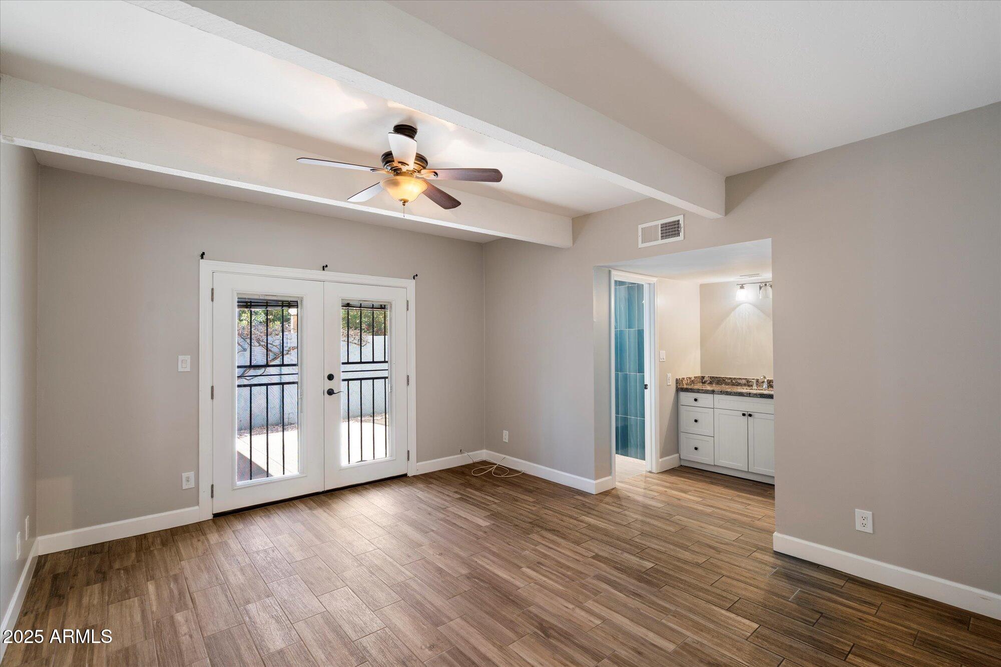 7840 N 7TH Street, 1