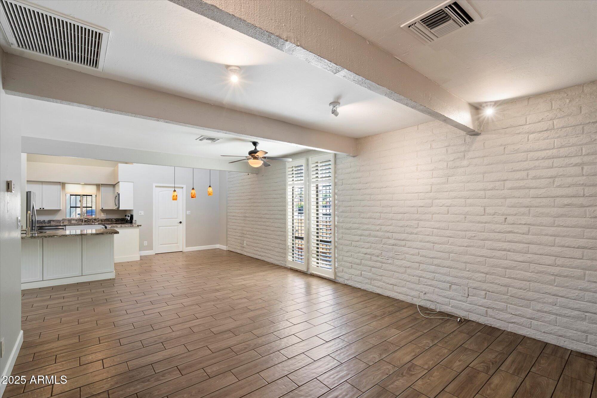 7840 N 7TH Street, 1