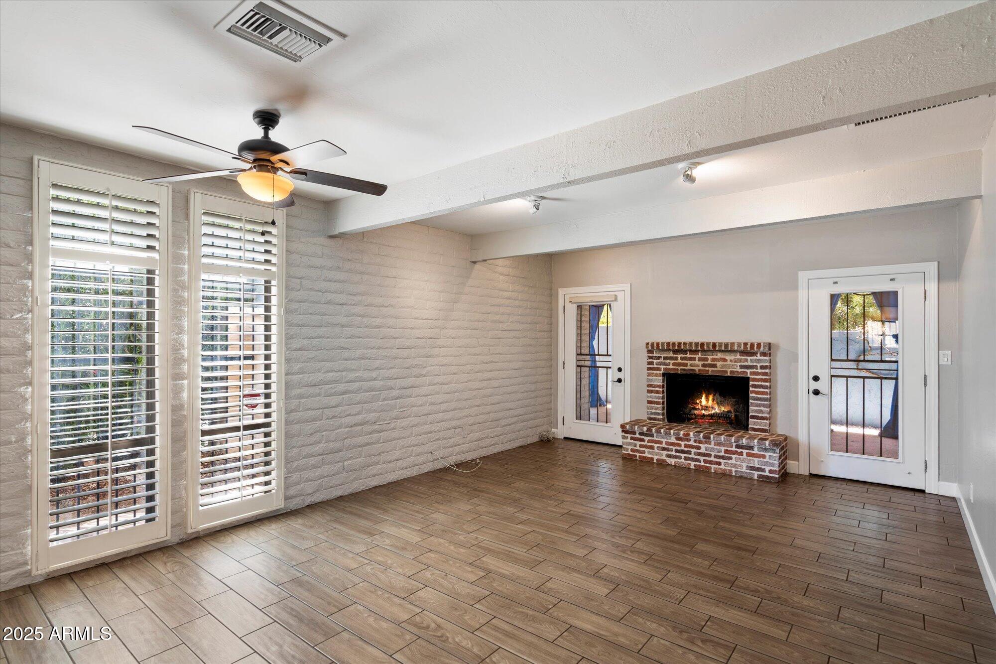 7840 N 7TH Street, 1