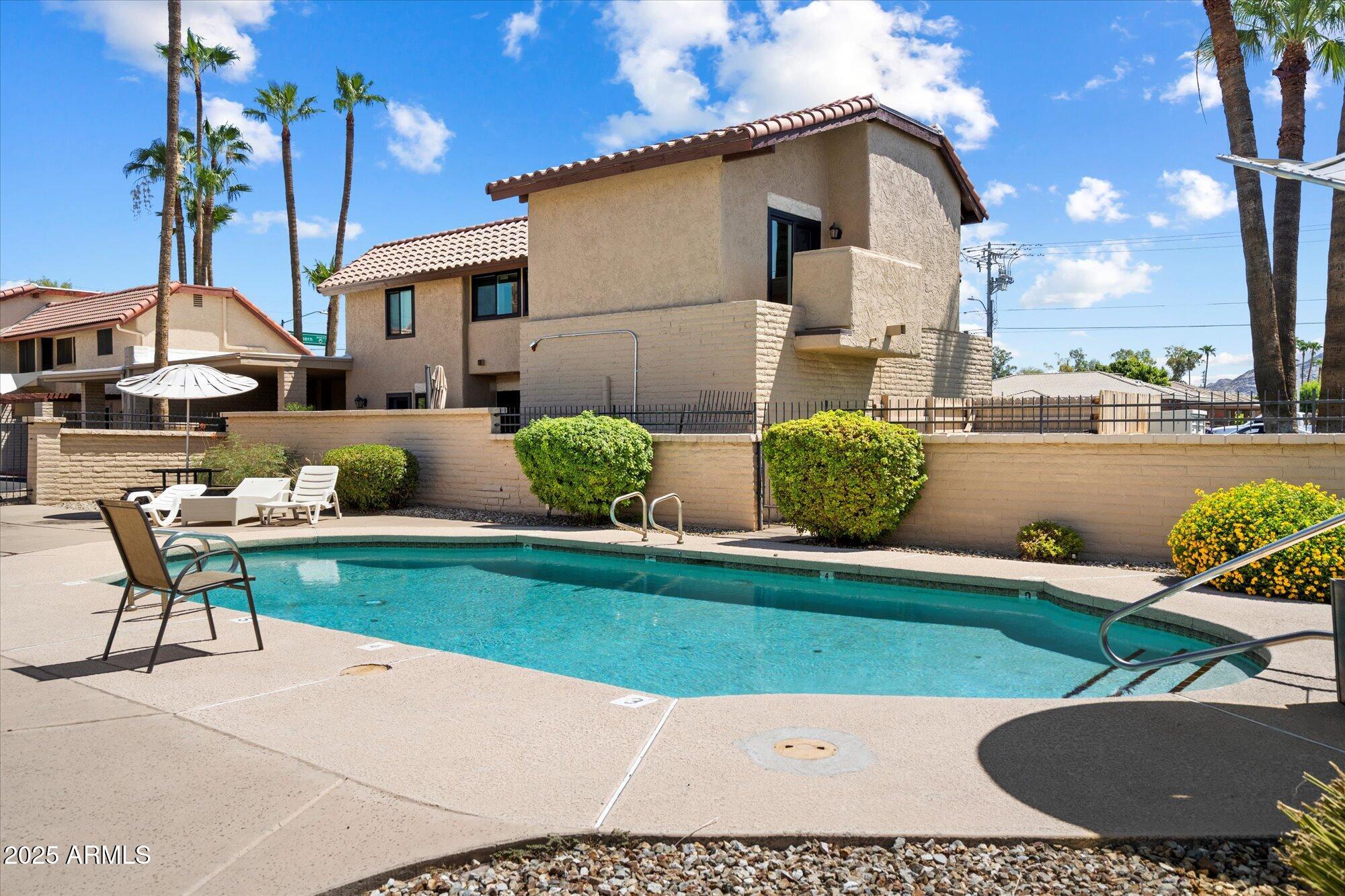 7840 N 7TH Street, 1