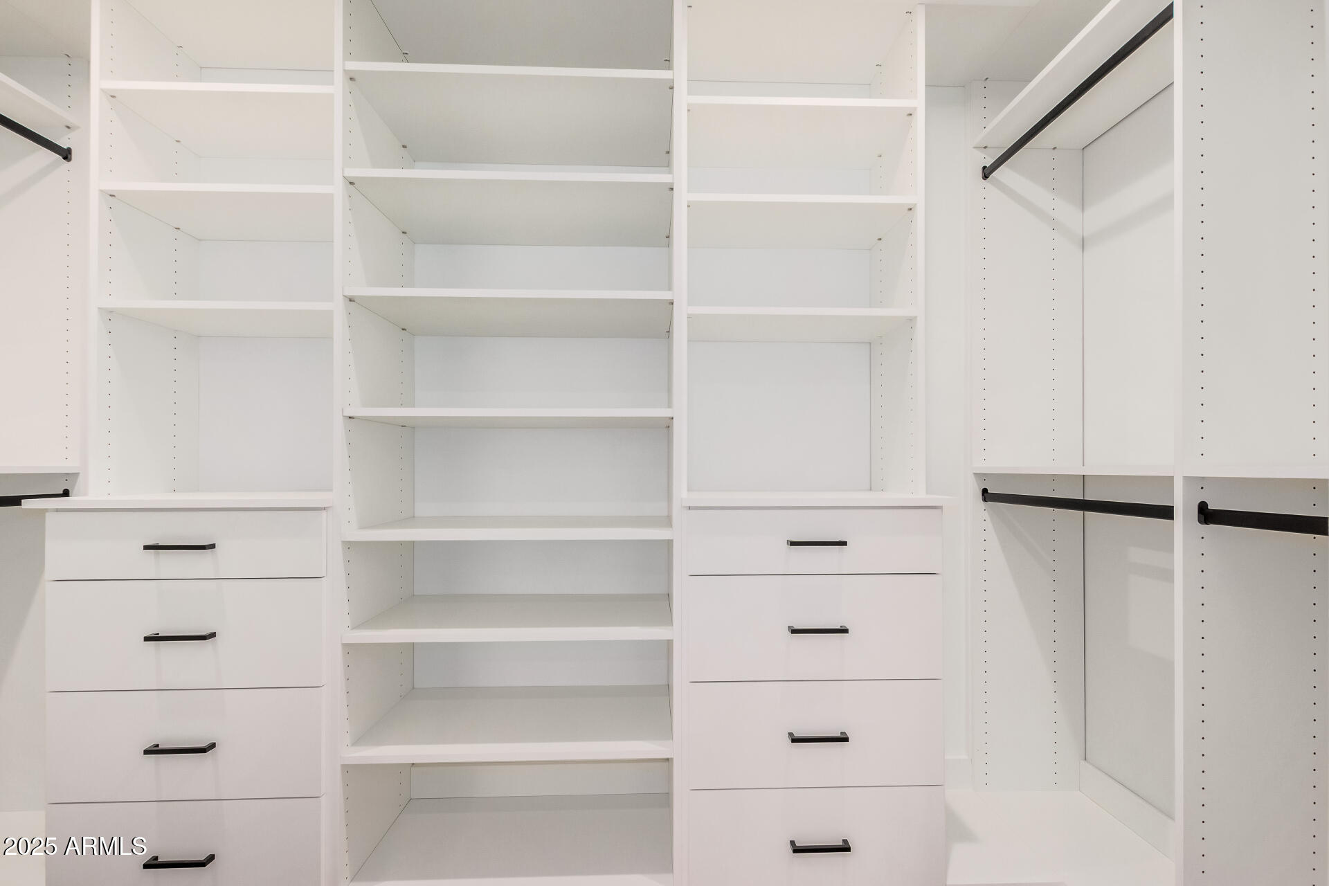 1 W COUNTRY GABLES Drive