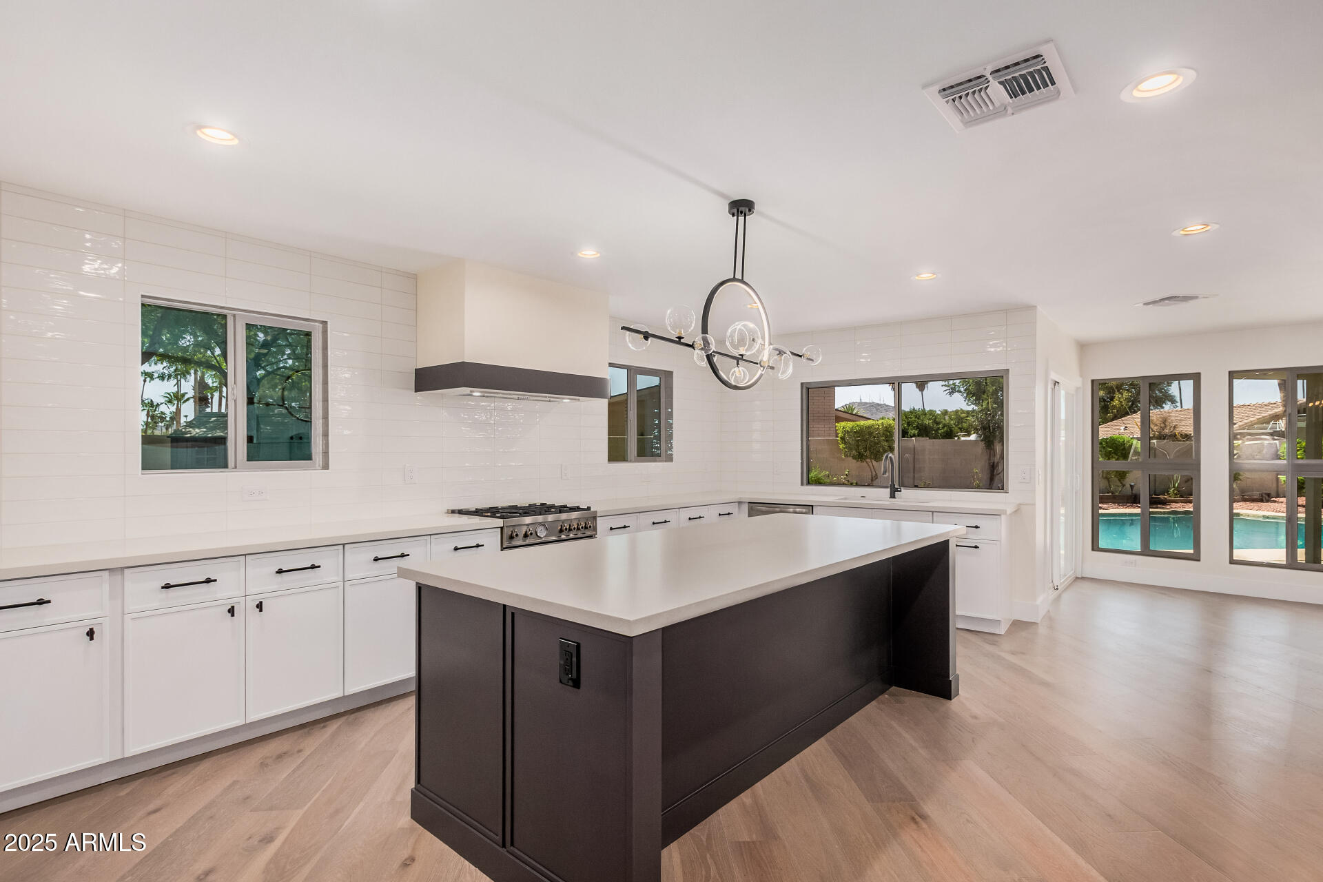 1 W COUNTRY GABLES Drive