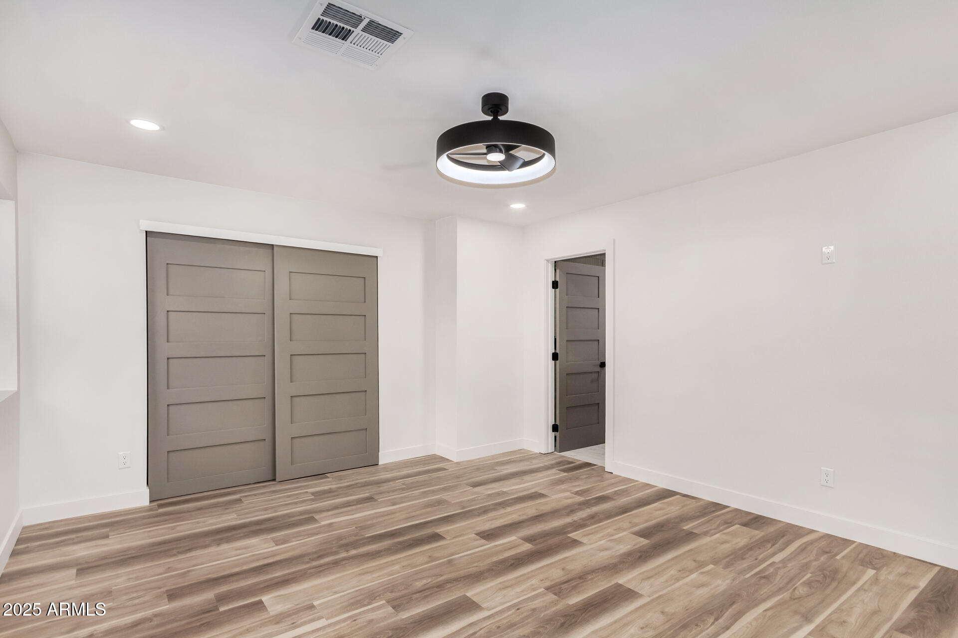 8437 E VISTA Drive