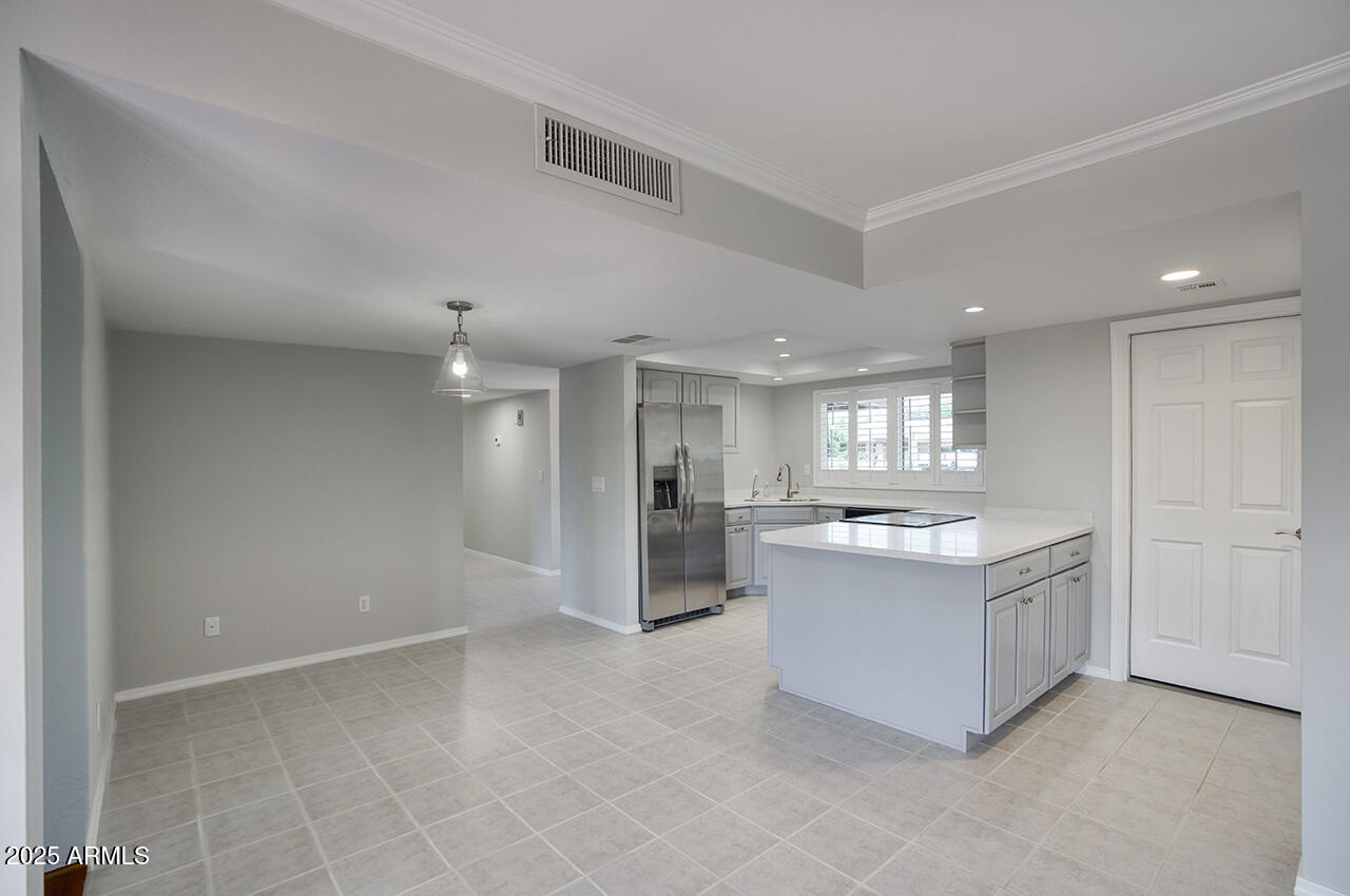 4079 E SHANGRI LA Road