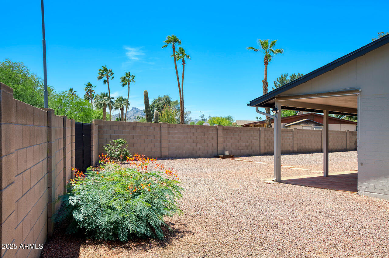 4079 E SHANGRI LA Road