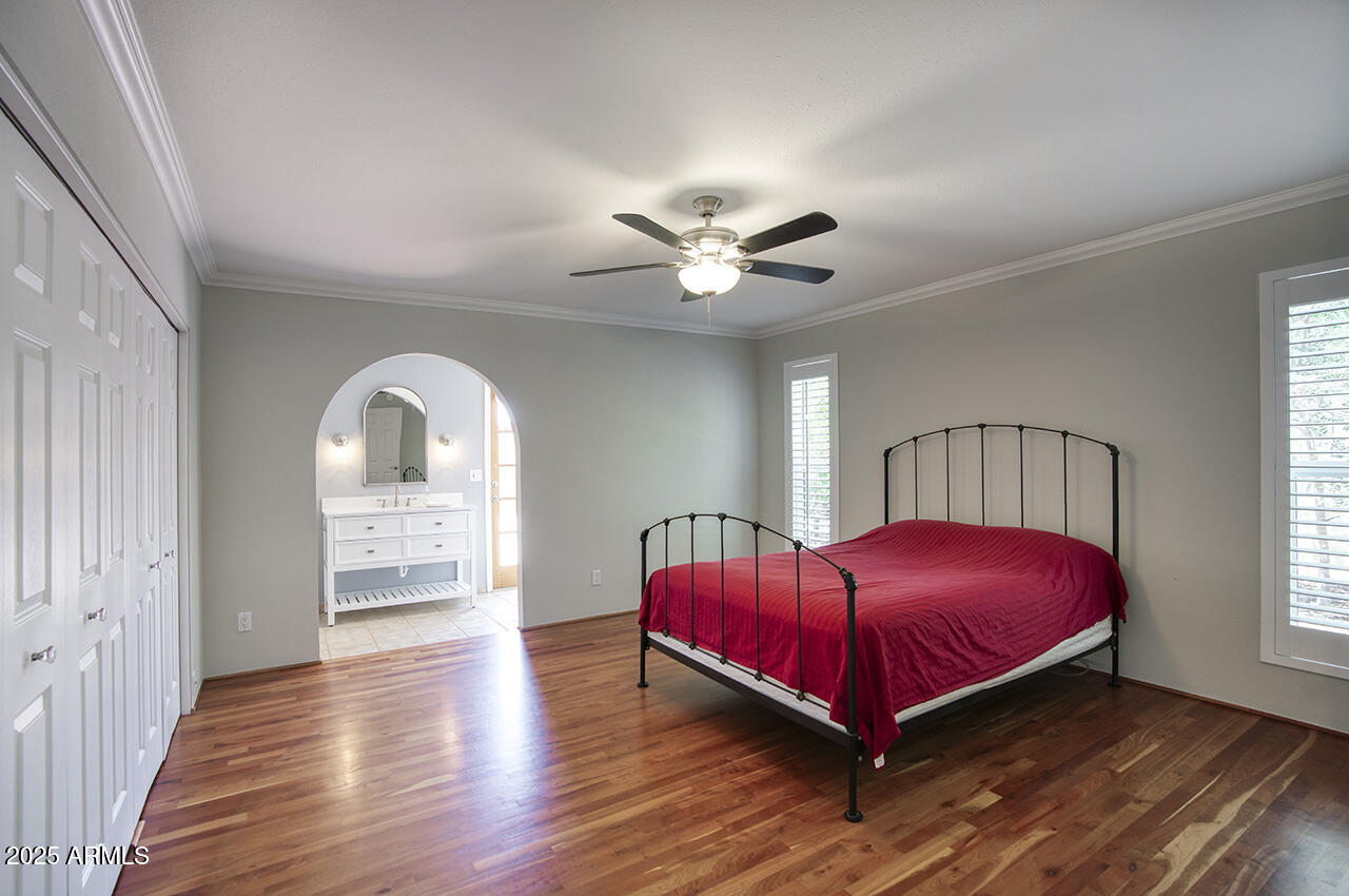 4079 E SHANGRI LA Road