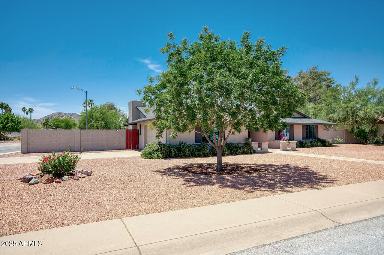 4079 E SHANGRI LA Road