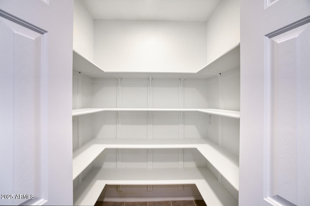 4079 E SHANGRI LA Road