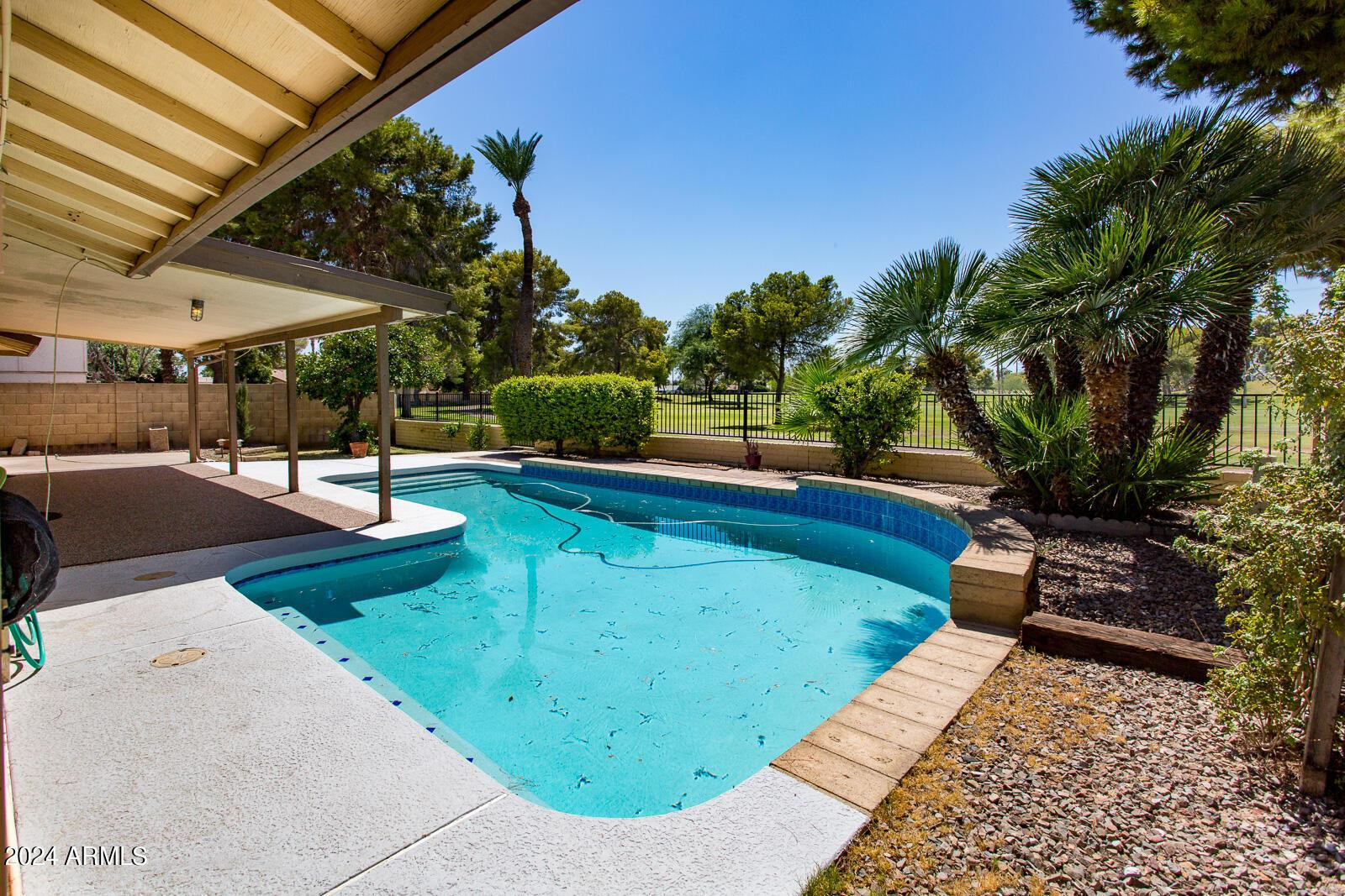 7232 S LA ROSA Drive