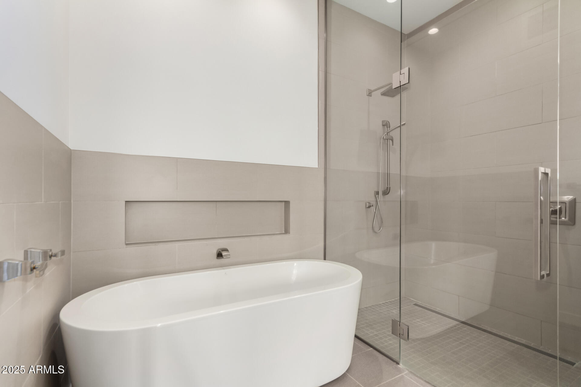 6525 E CAVE CREEK Road Unit: 3