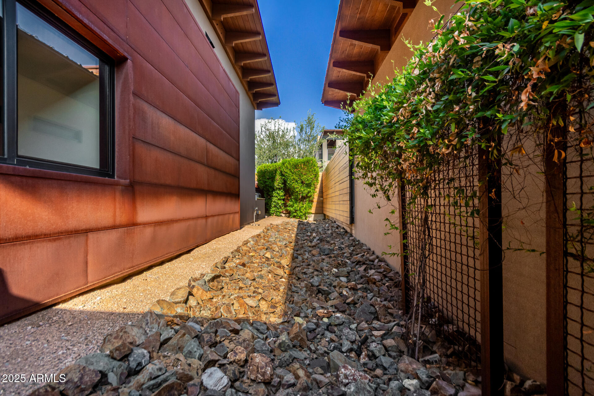 6525 E CAVE CREEK Road Unit: 3