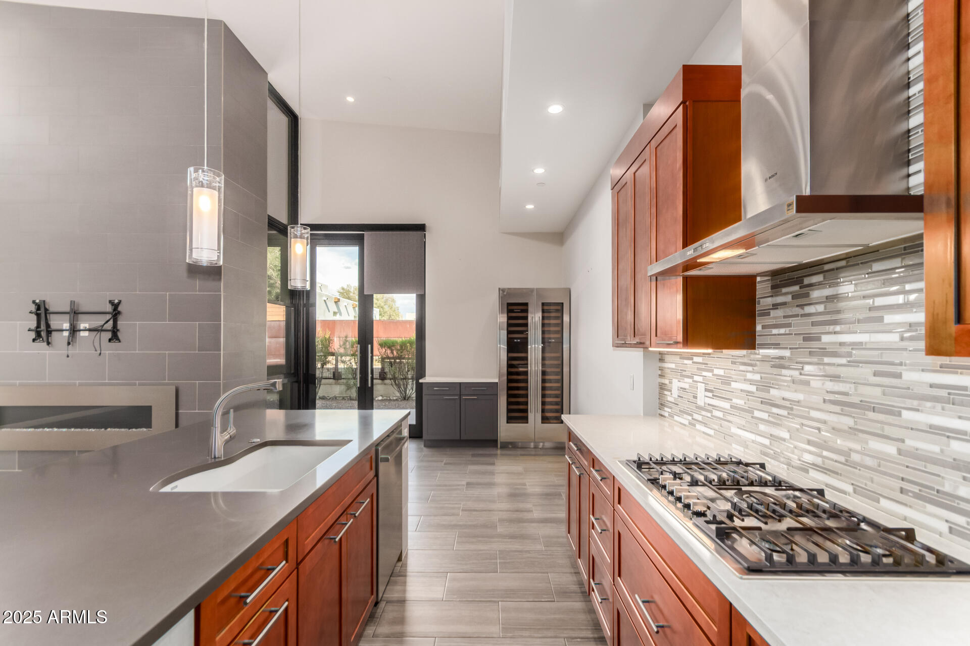 6525 E CAVE CREEK Road Unit: 3