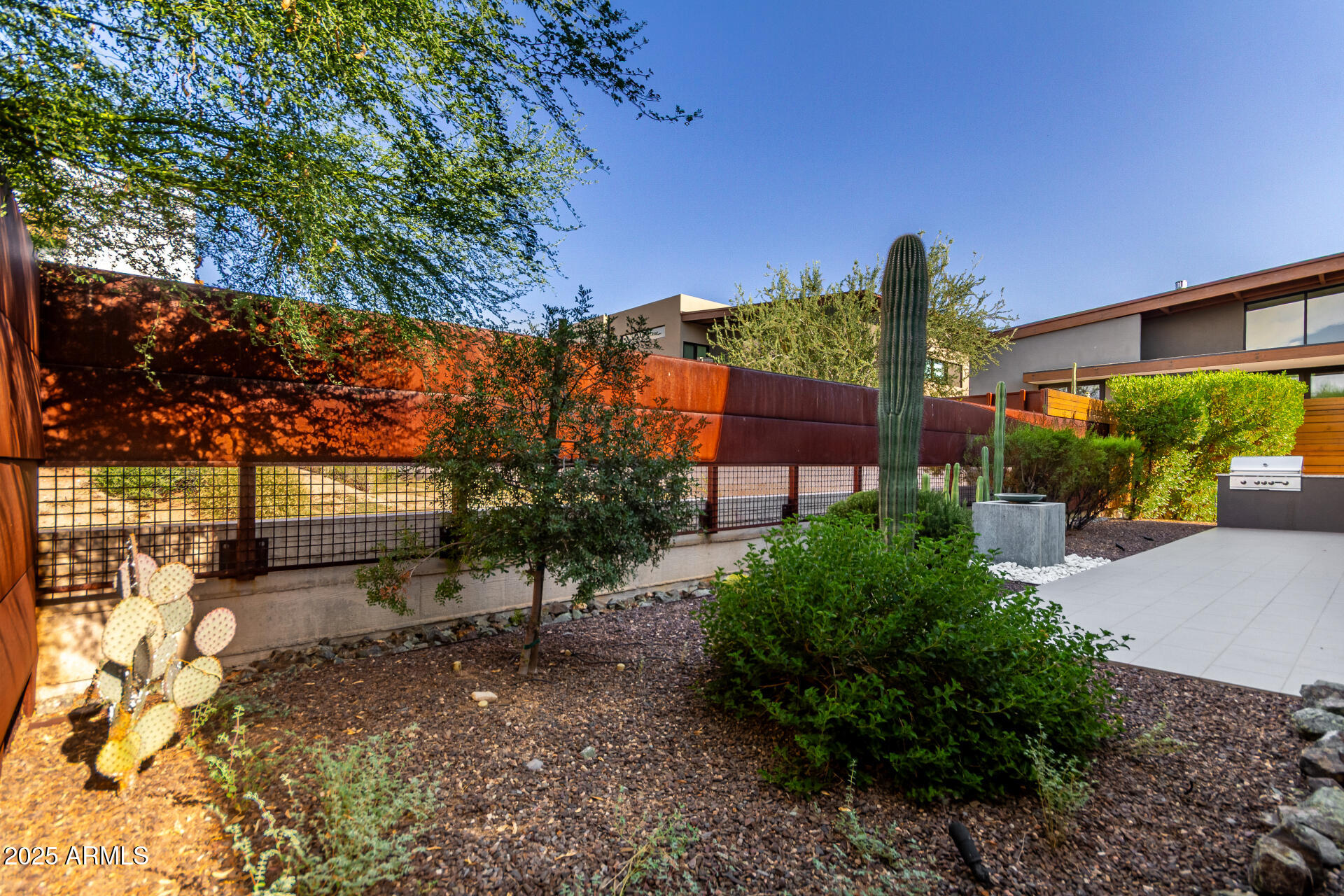 6525 E CAVE CREEK Road Unit: 3