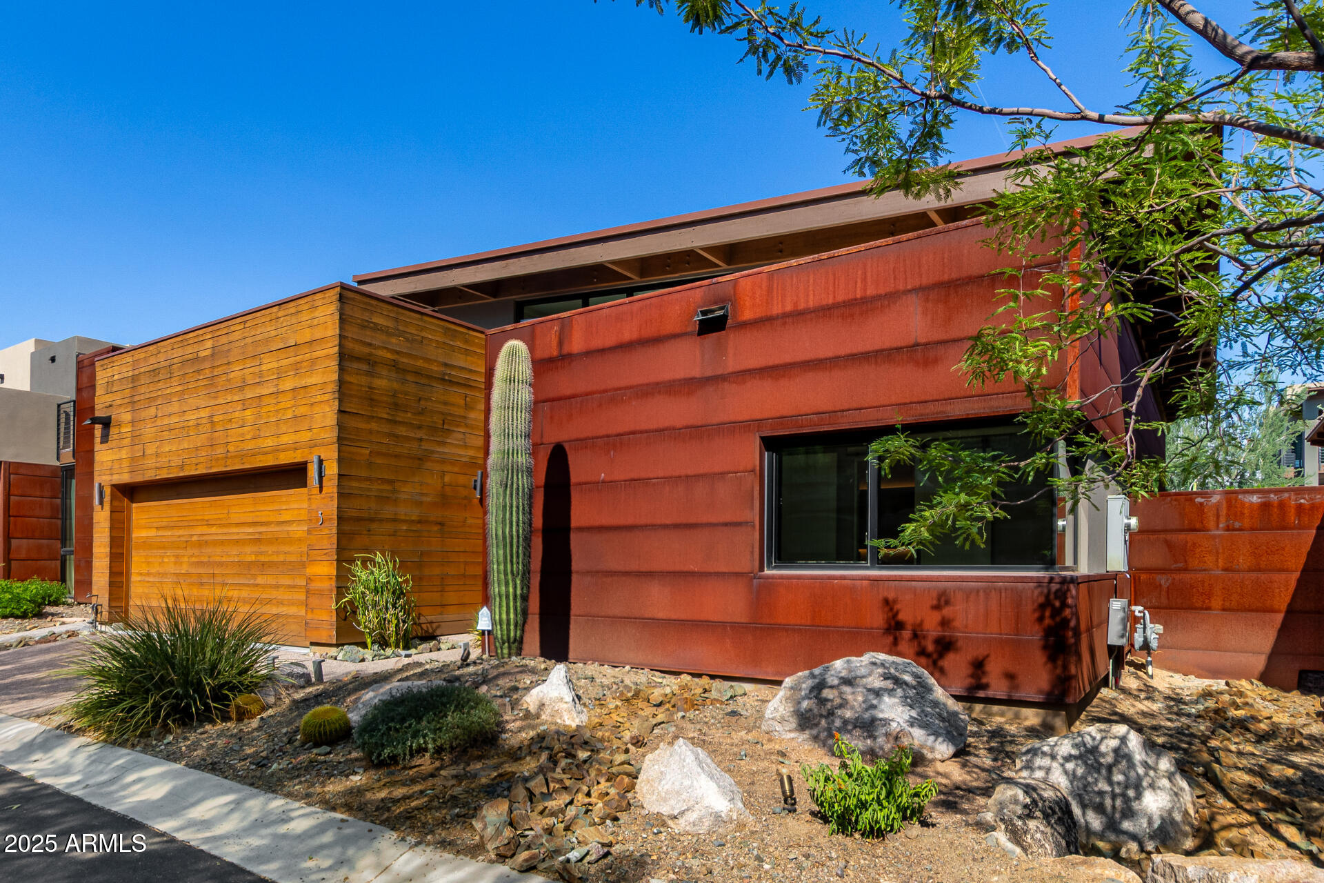 6525 E CAVE CREEK Road Unit: 3