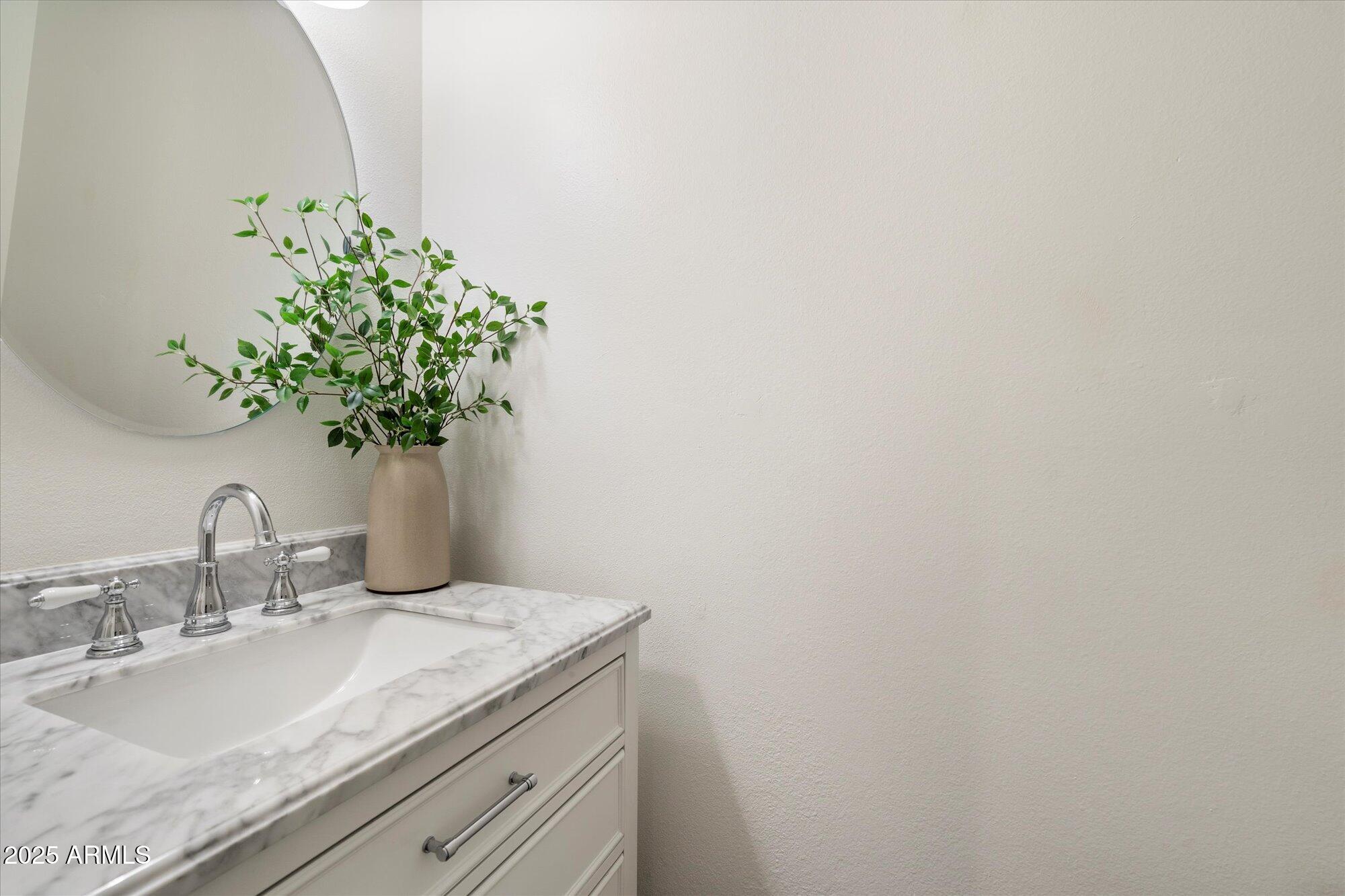 8447 E MONTEBELLO Avenue