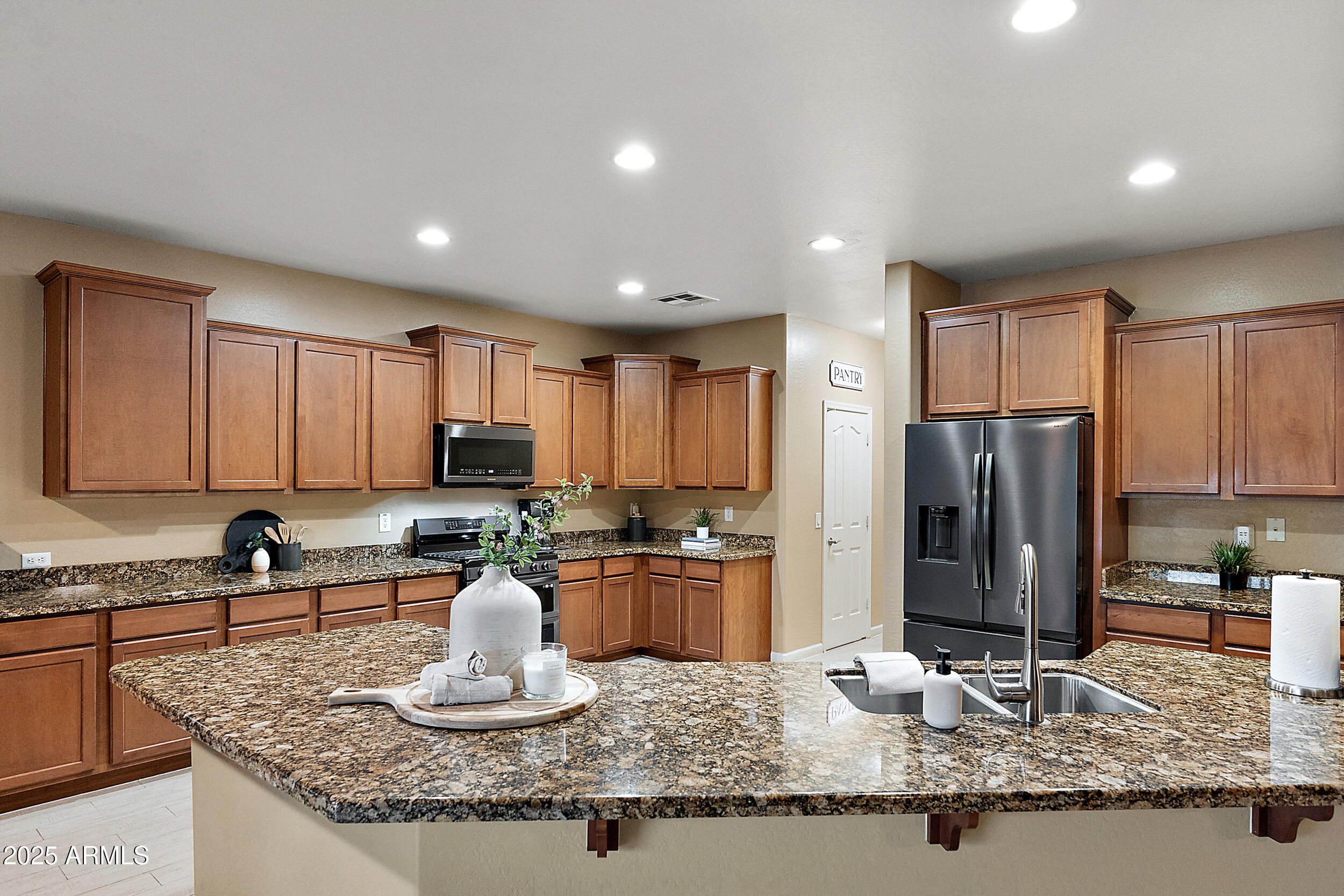 11713 W RIO VISTA Lane