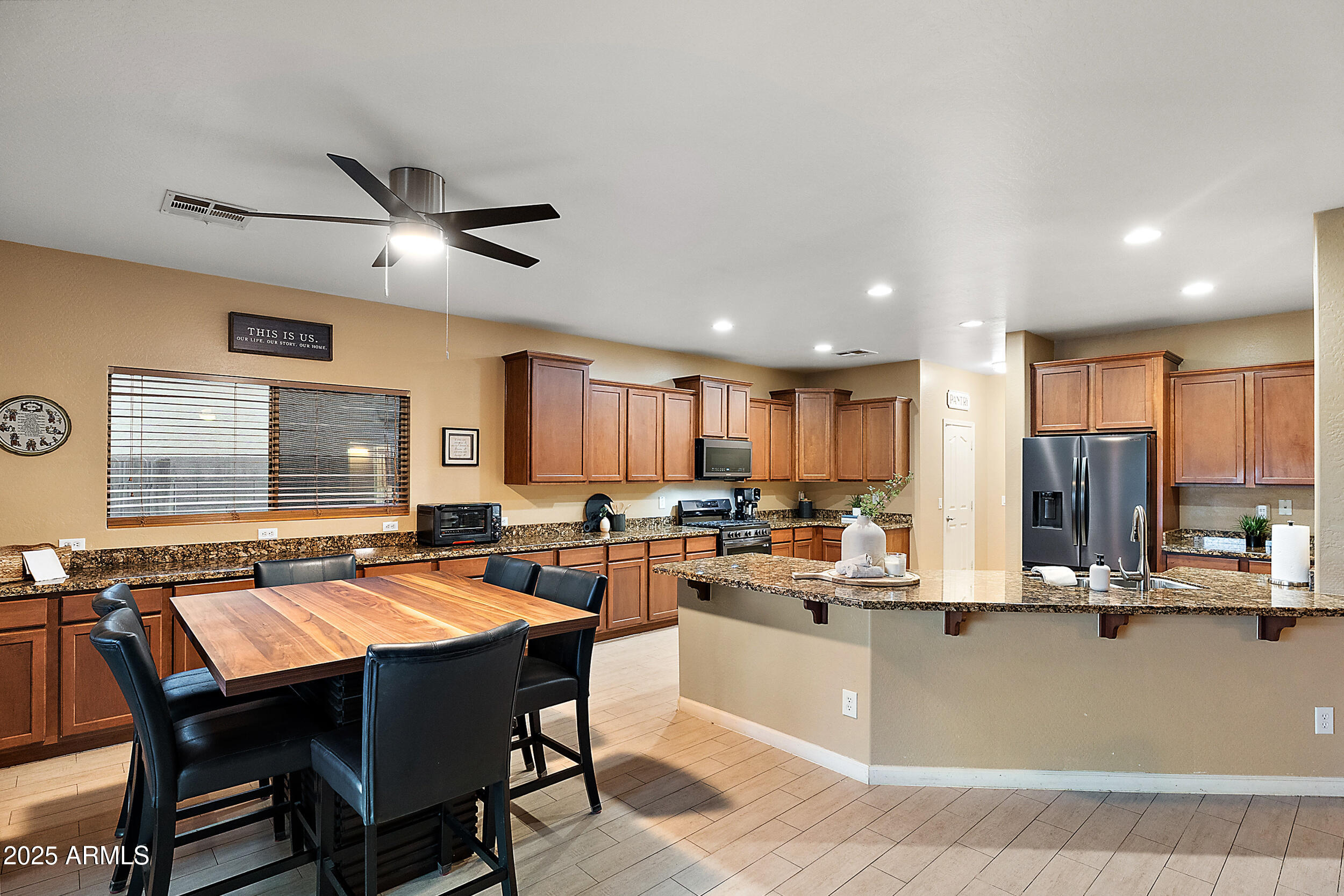 11713 W RIO VISTA Lane