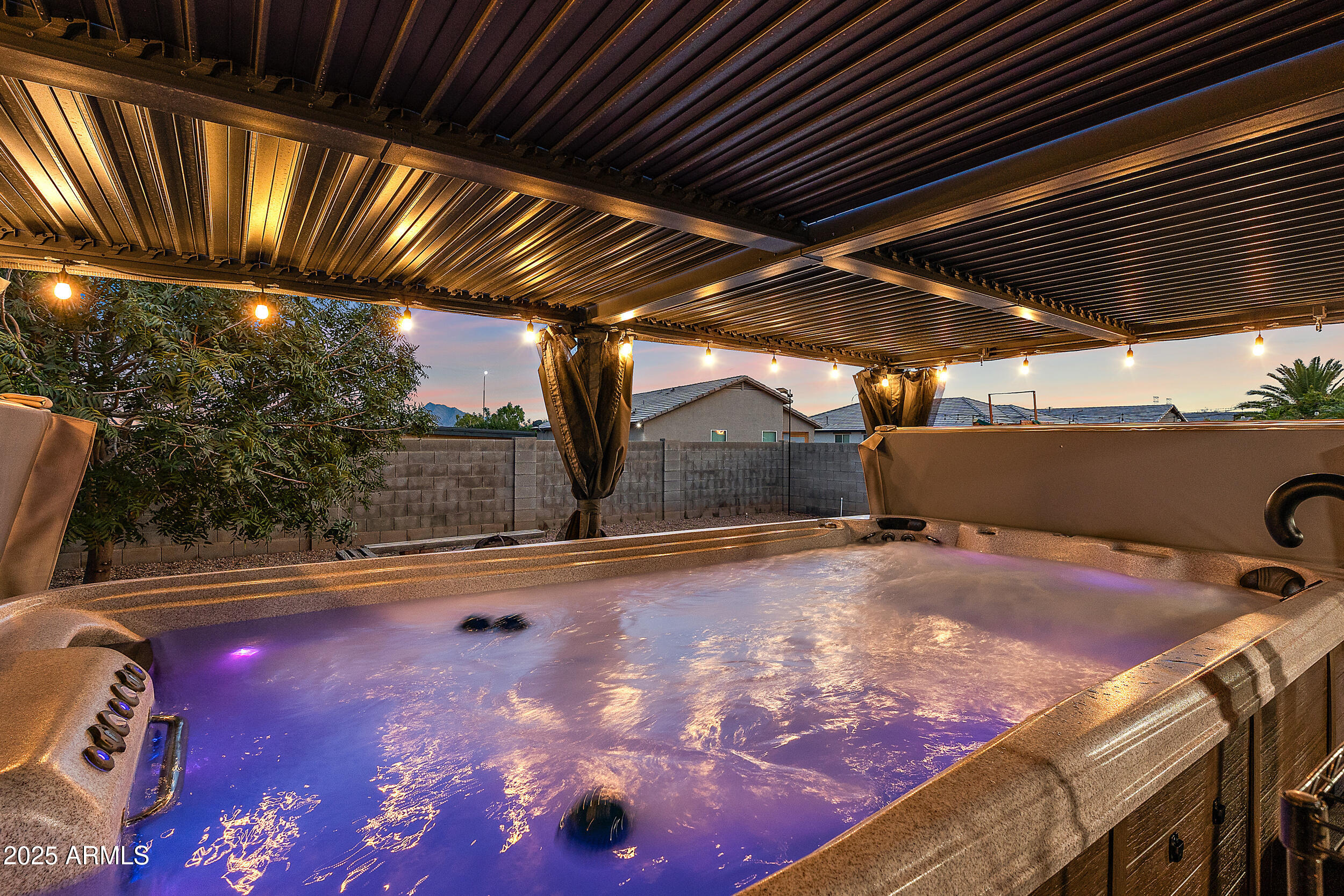 11713 W RIO VISTA Lane