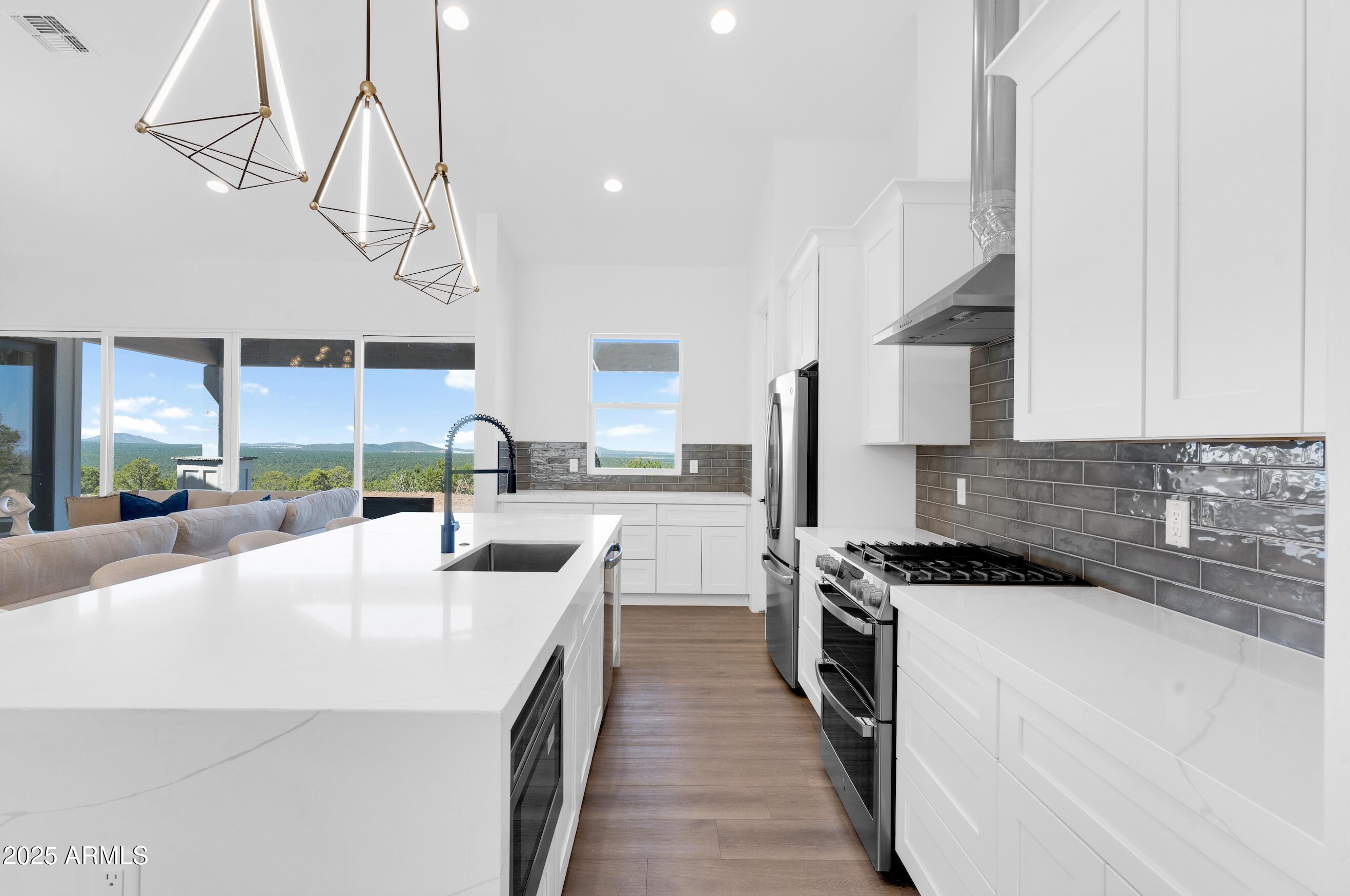2009 Bella Vista Loop
