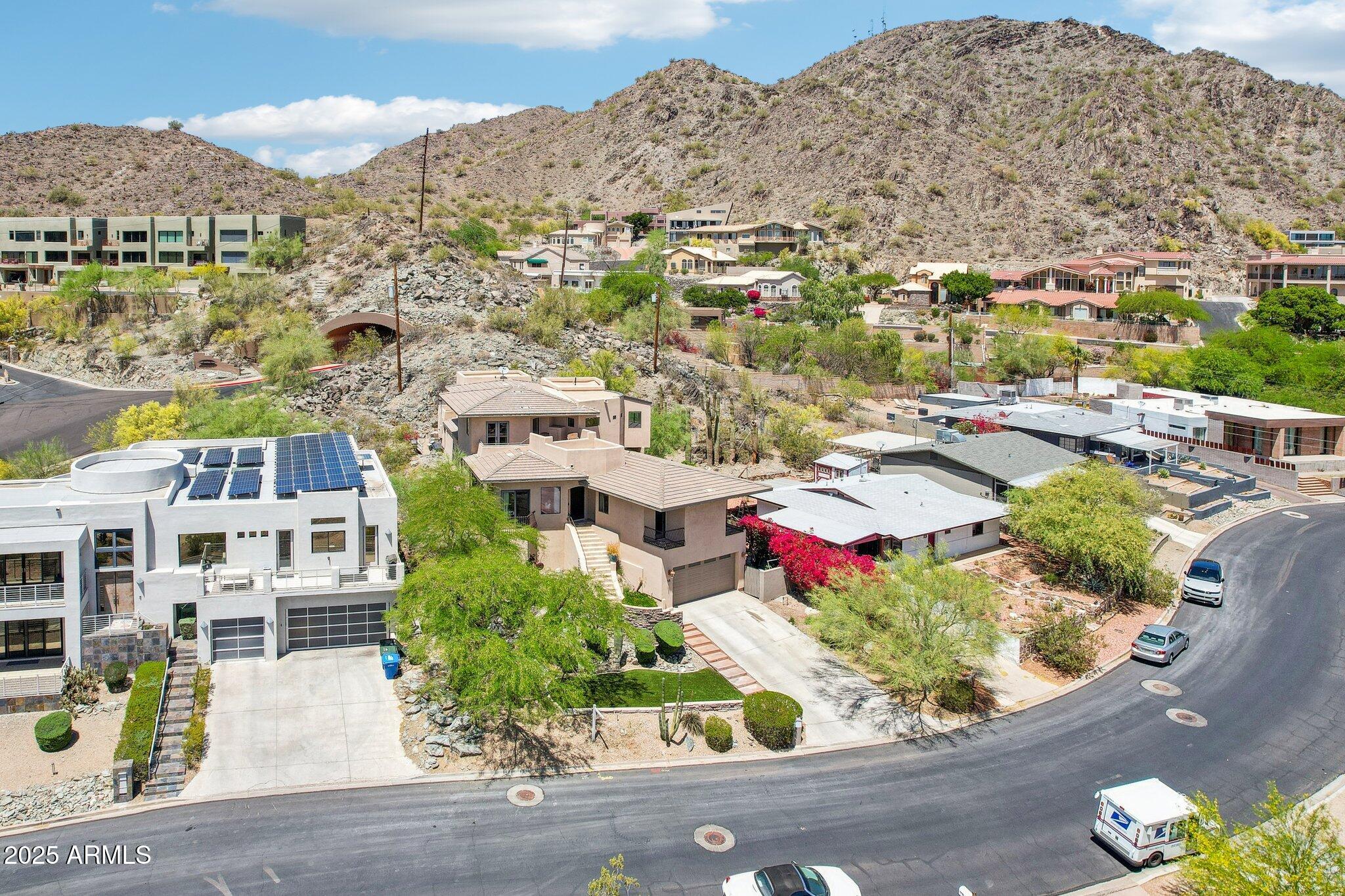 12 E FOOTHILL Drive