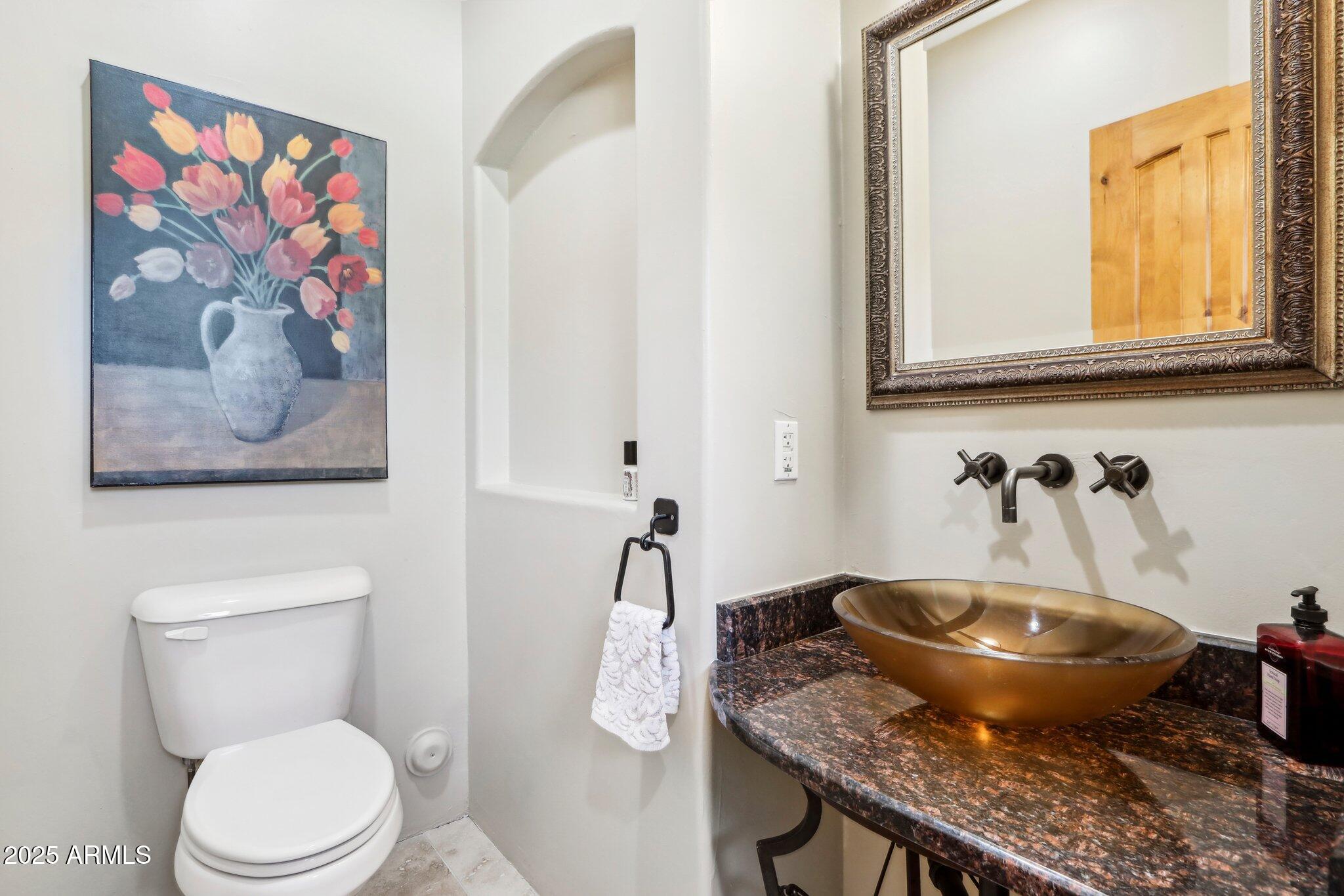 12 E FOOTHILL Drive