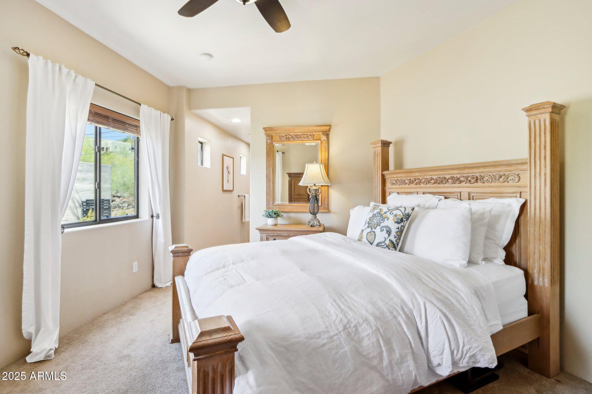 12 E FOOTHILL Drive