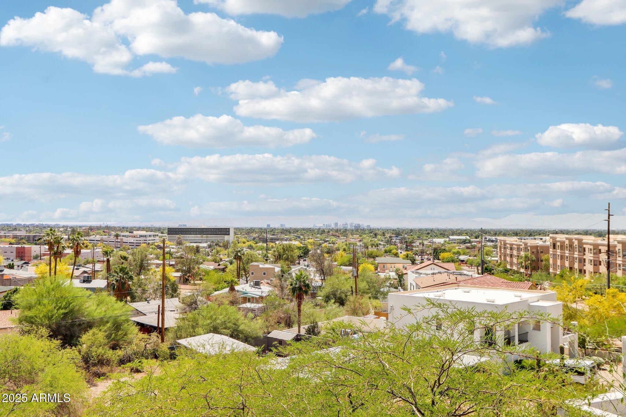12 E FOOTHILL Drive