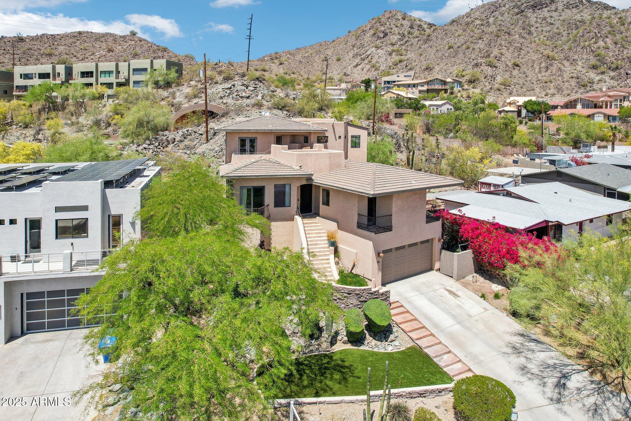 12 E FOOTHILL Drive