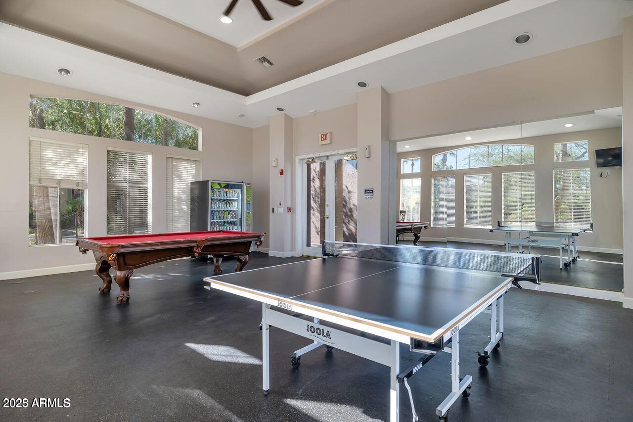 5401 E VAN BUREN Street, 1054