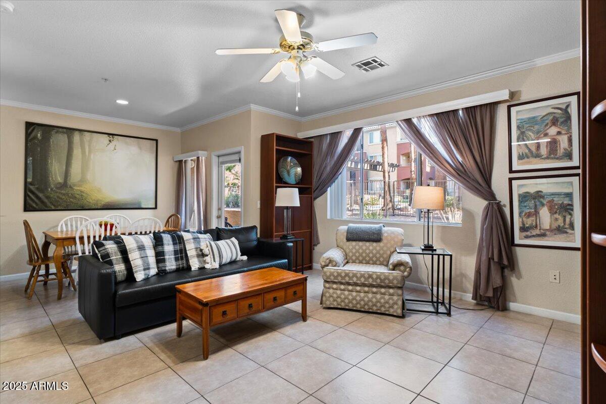 5401 E VAN BUREN Street, 1054