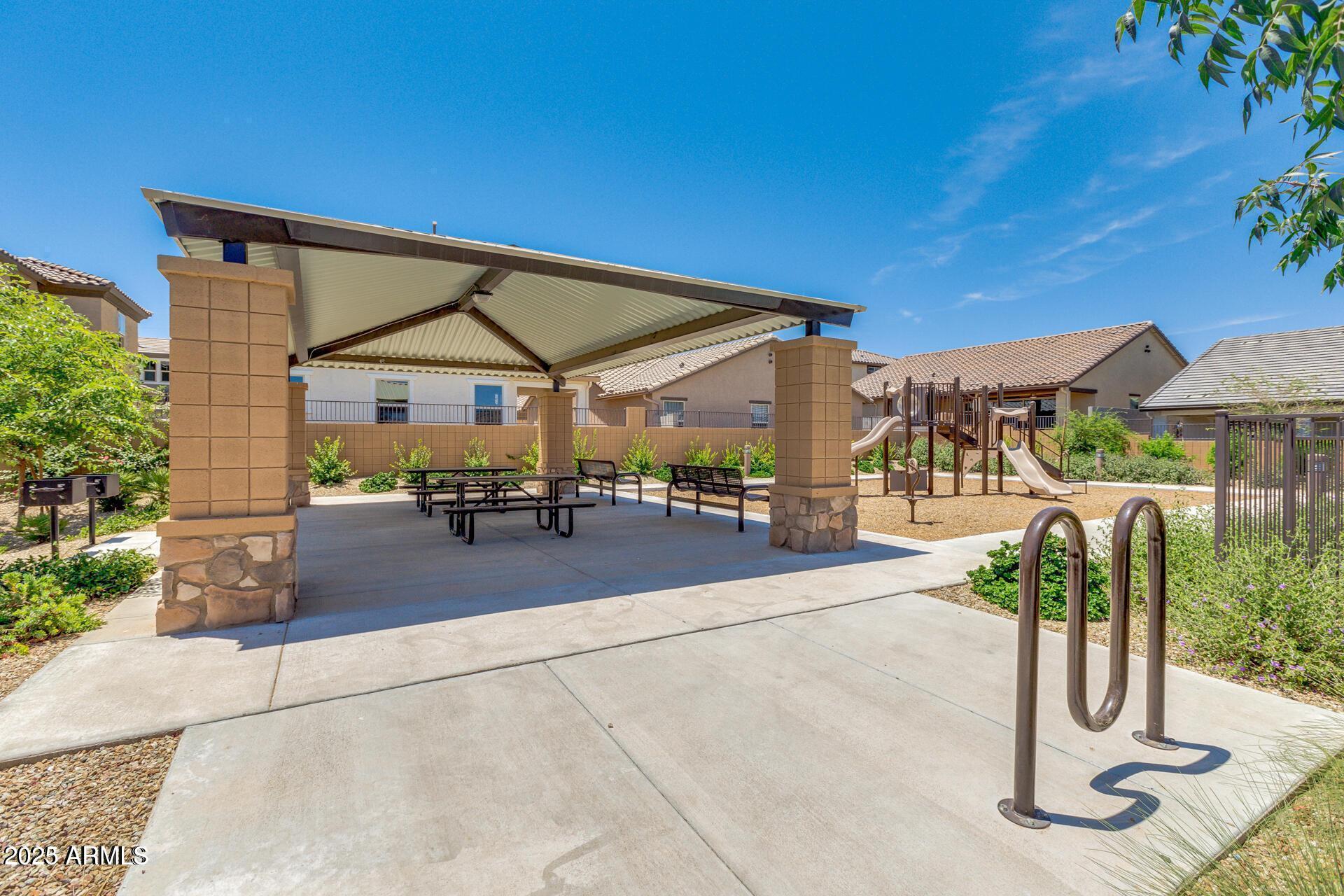 16611 W Sierra Street