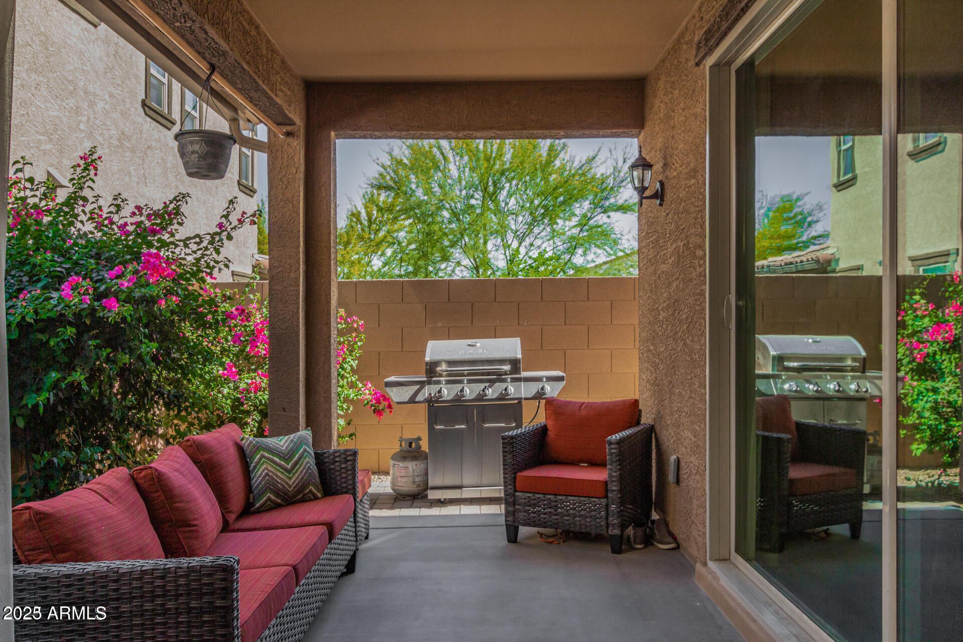 16611 W Sierra Street