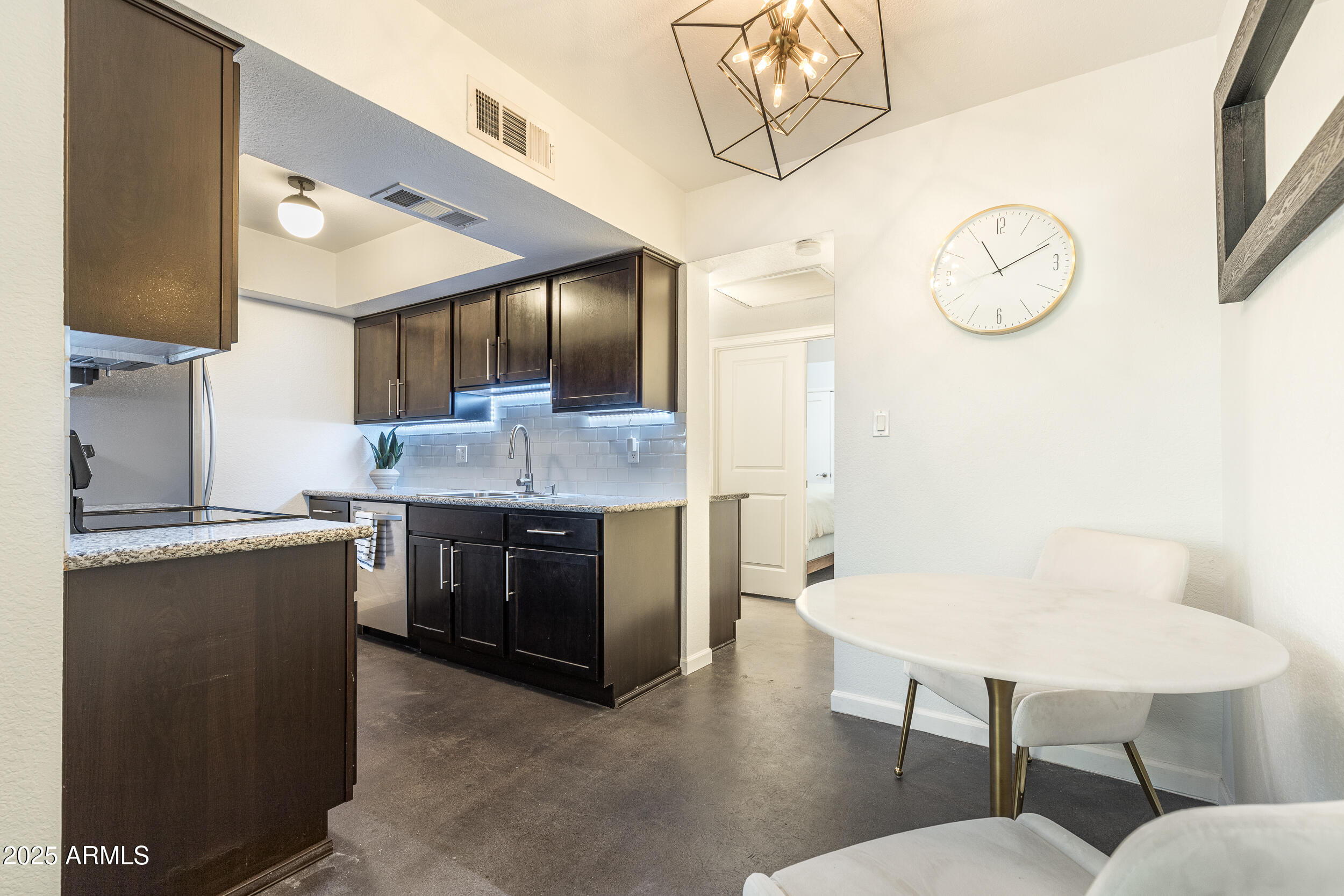 4540 N 44TH Street, 54