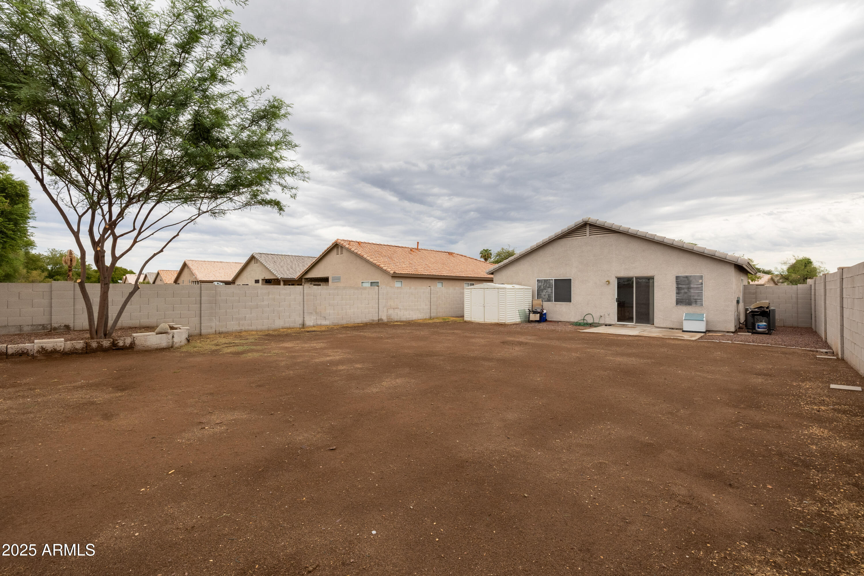 10216 N 94TH Lane