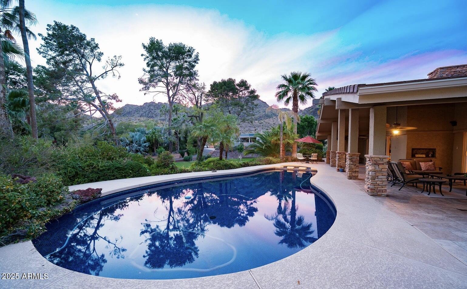 3500 E LINCOLN Drive, 26