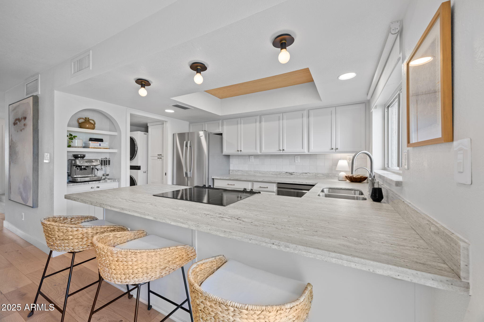 7343 E NORTHLAND Drive