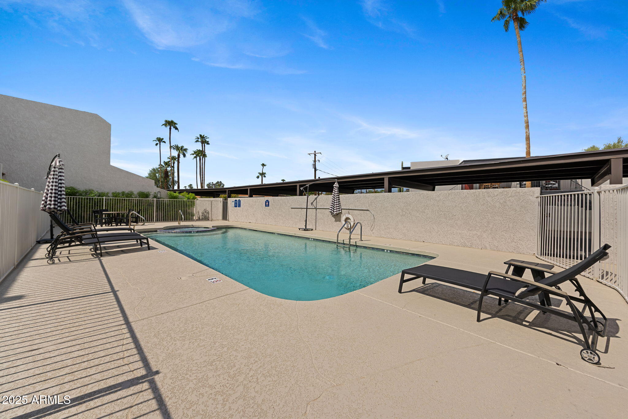 7343 E NORTHLAND Drive