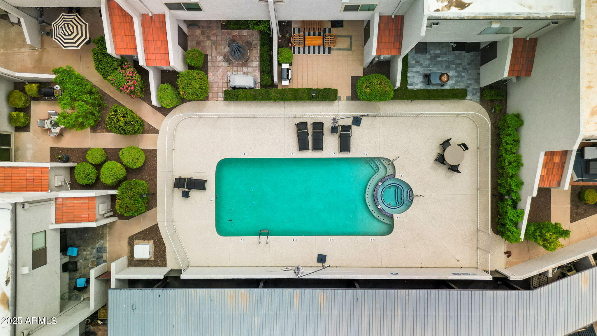 7343 E NORTHLAND Drive