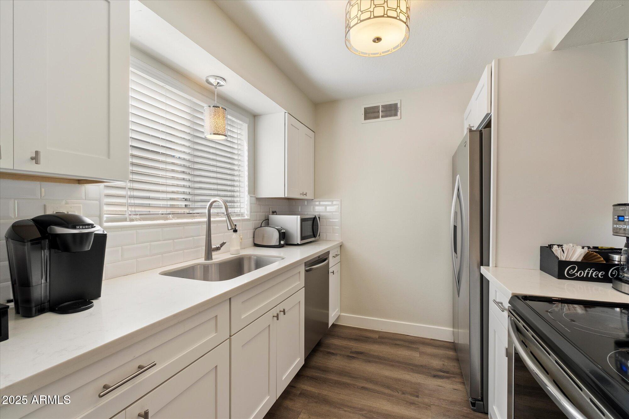 4630 N 68TH Street, 203