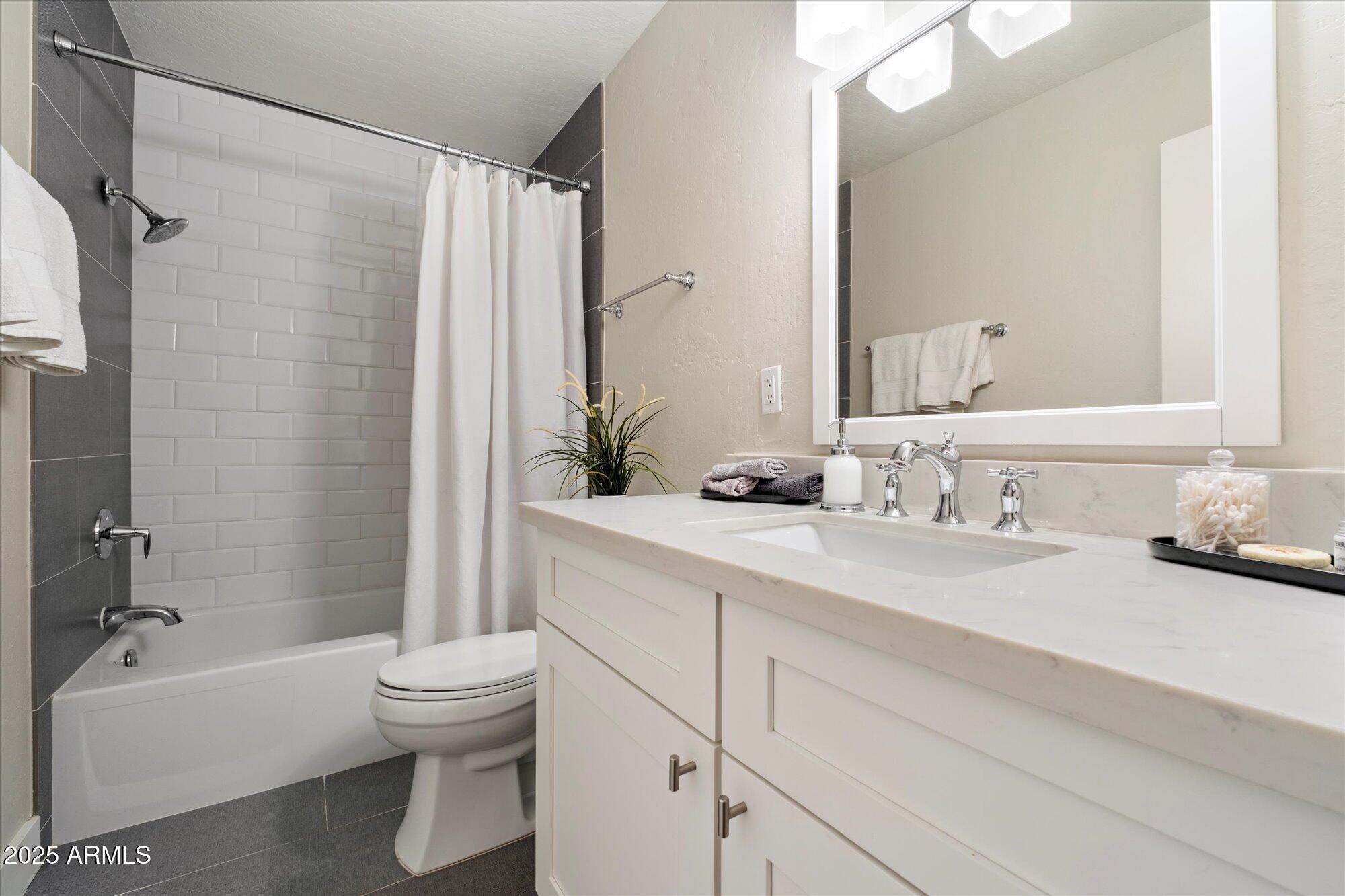 4630 N 68TH Street, 203