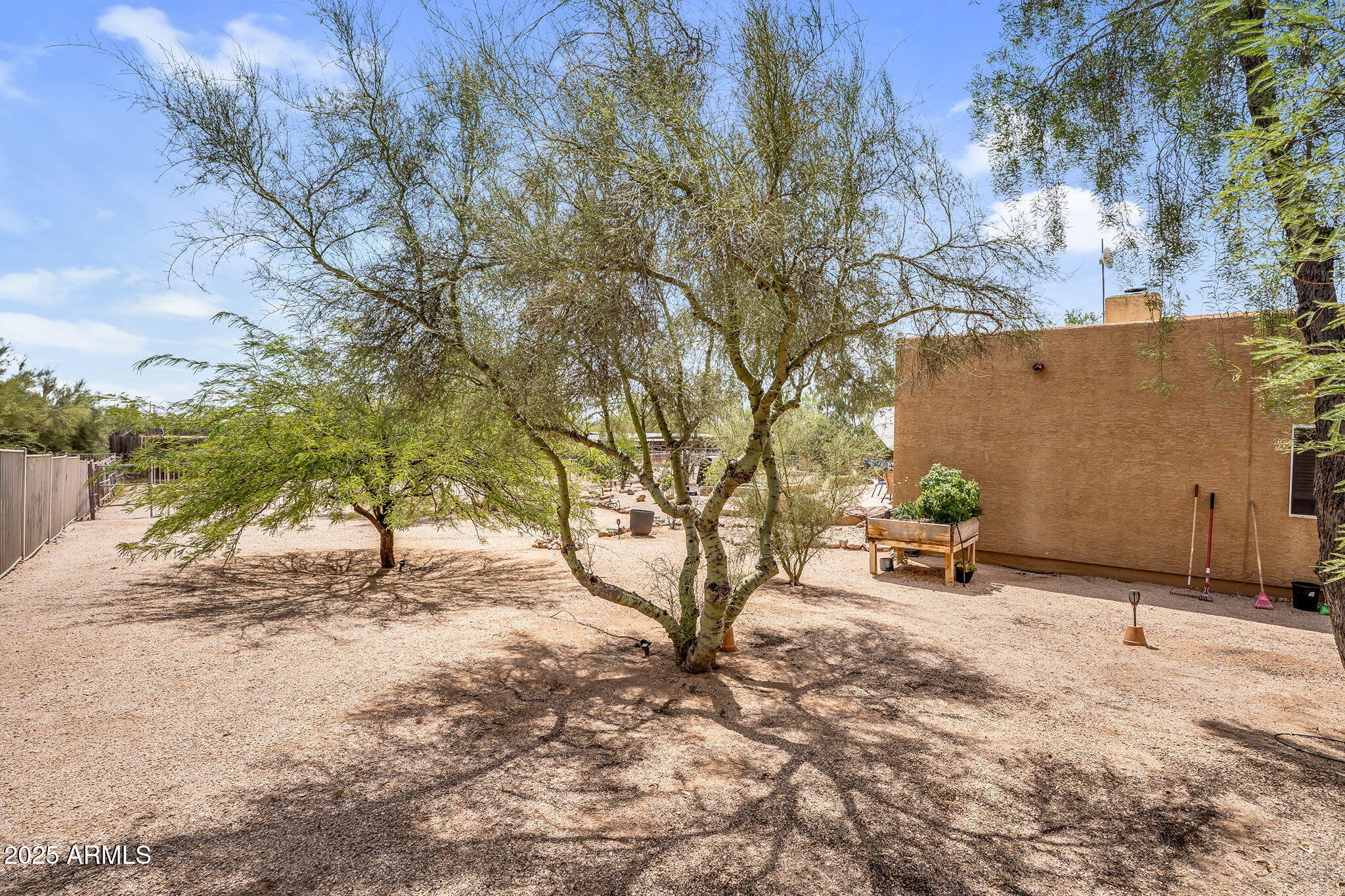 6017 E RANCHO DEL ORO Drive