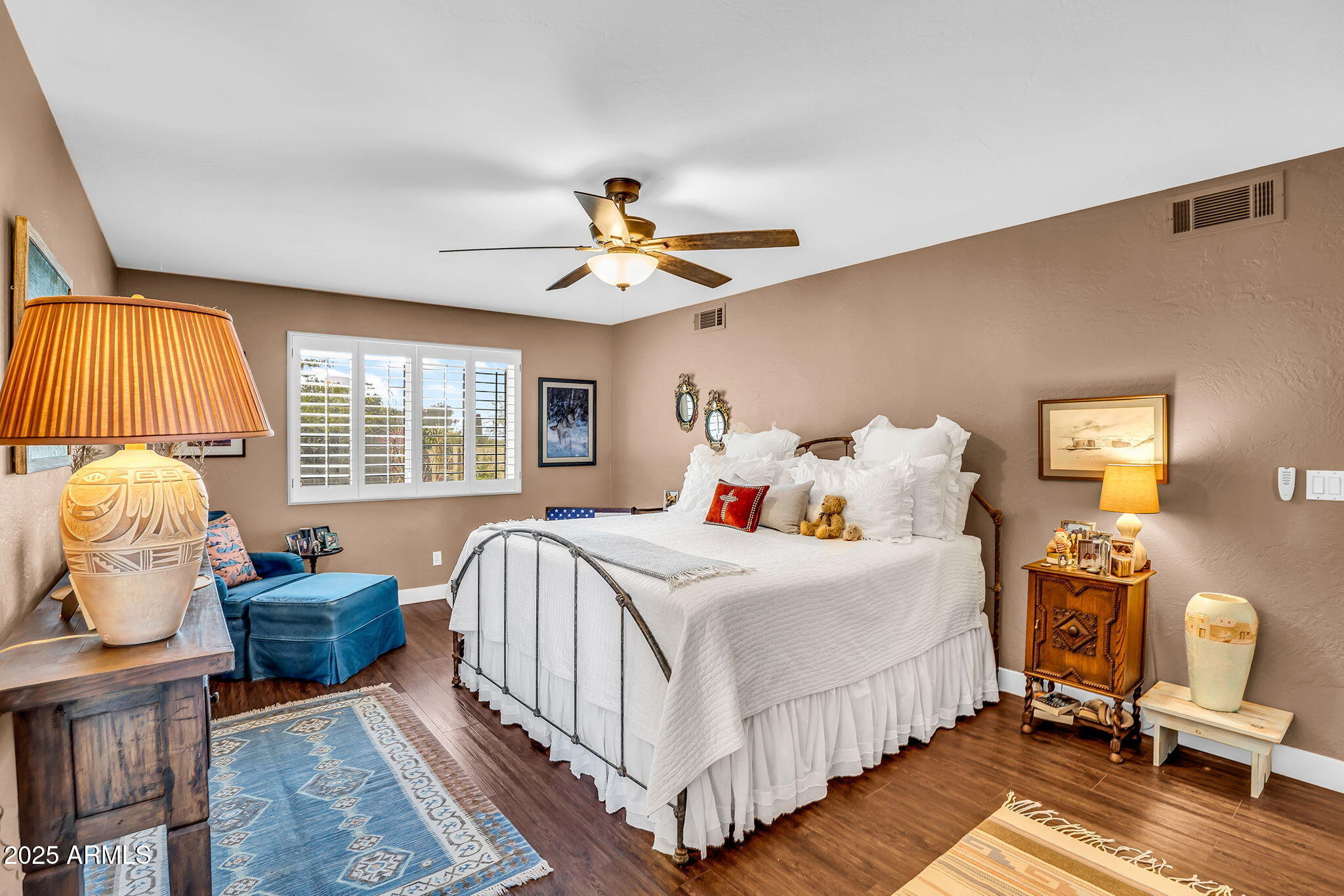6017 E RANCHO DEL ORO Drive