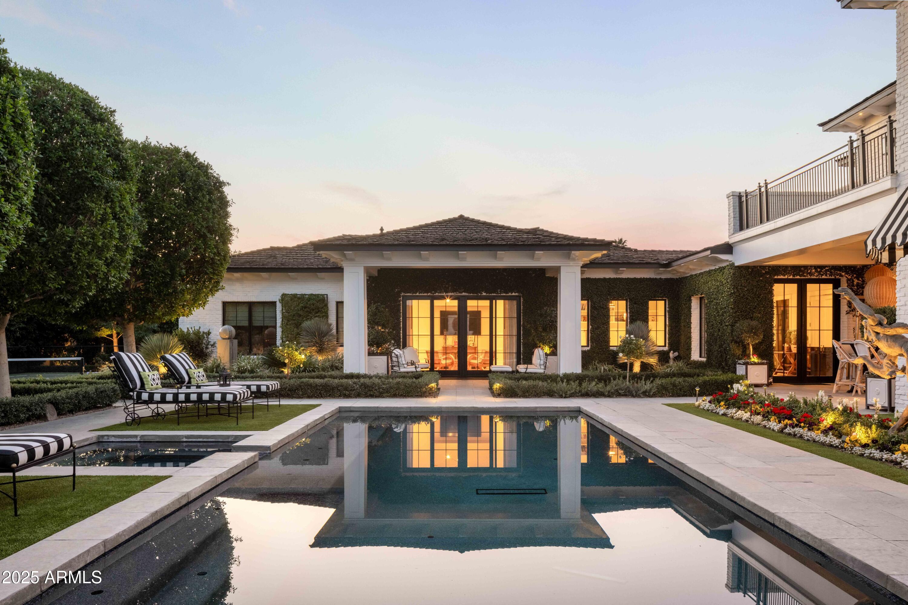 5915 E Calle Del Sud