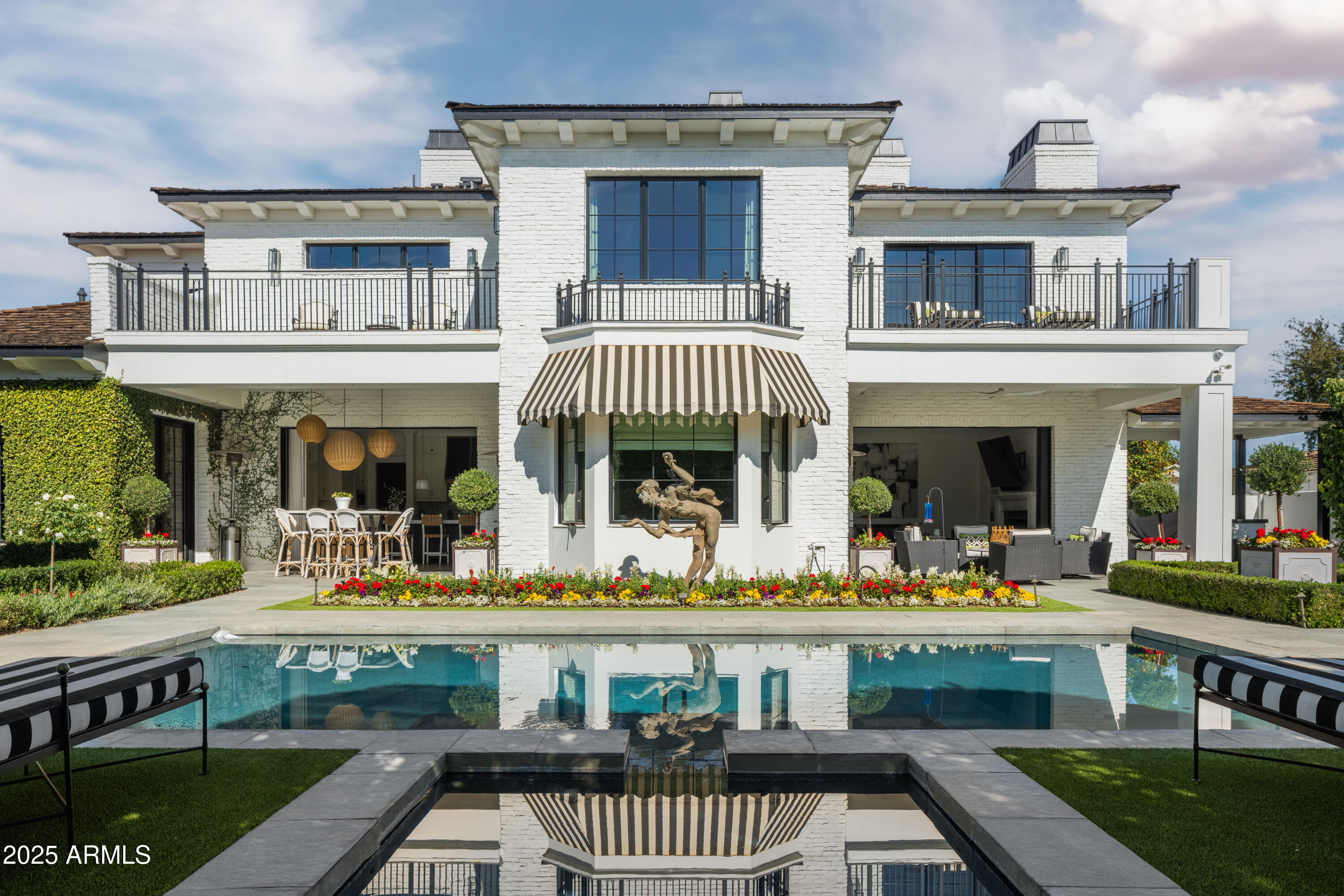 5915 E Calle Del Sud