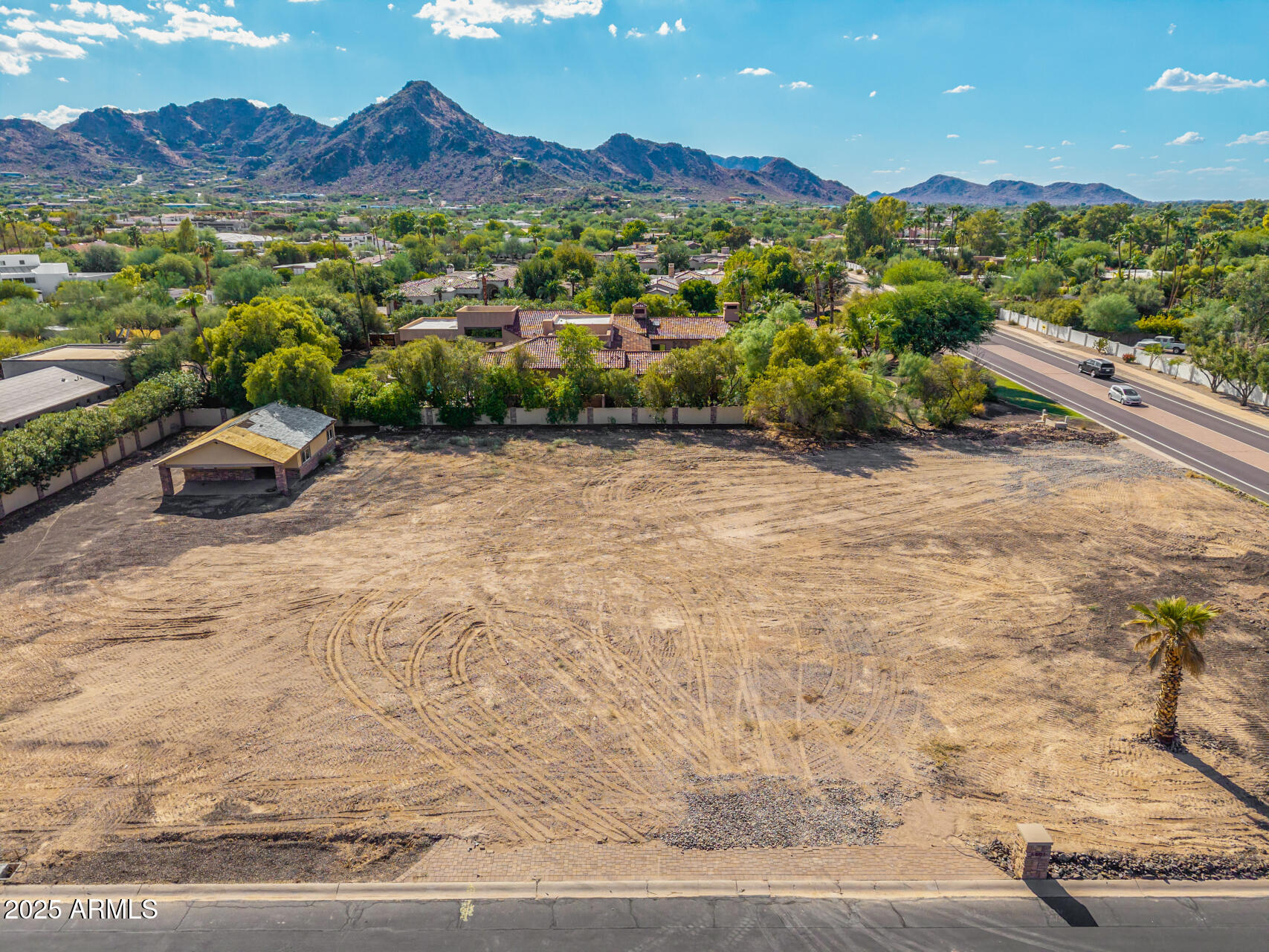 6601 E MOCKINGBIRD Lane